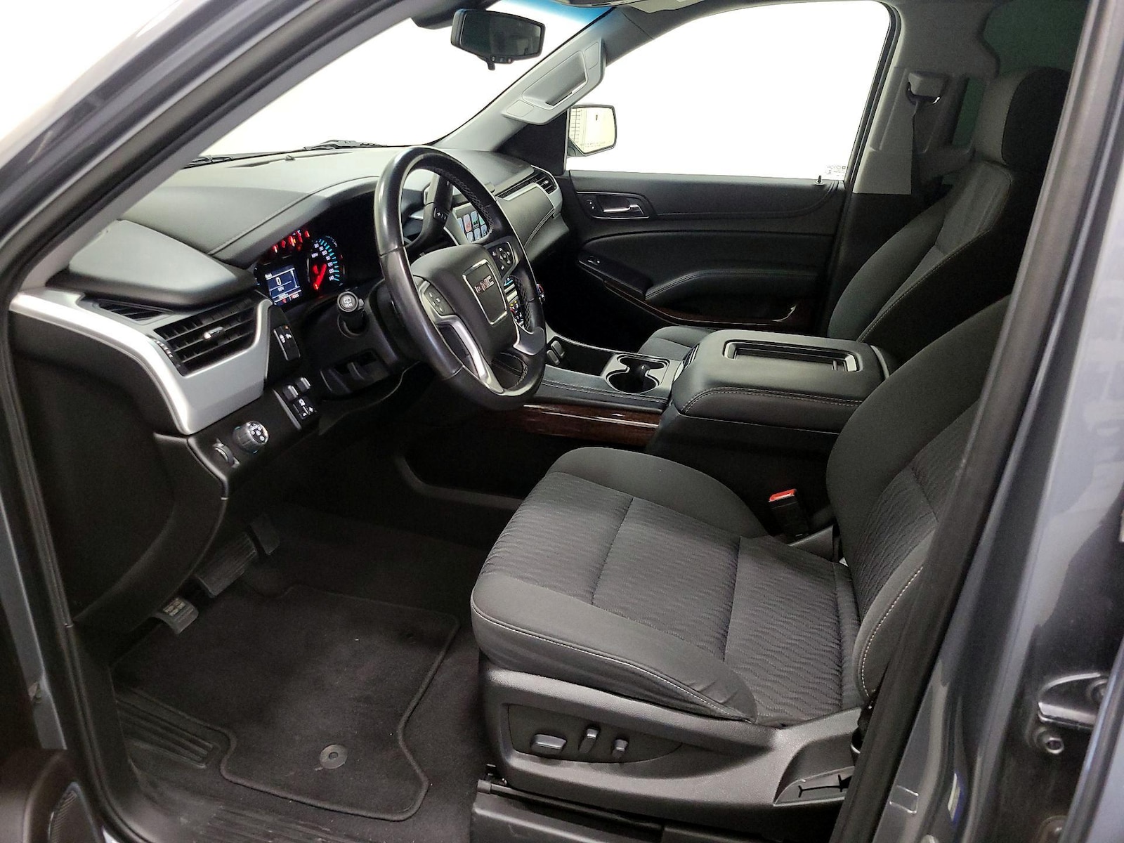 Power Seat(s) & Side Airbags