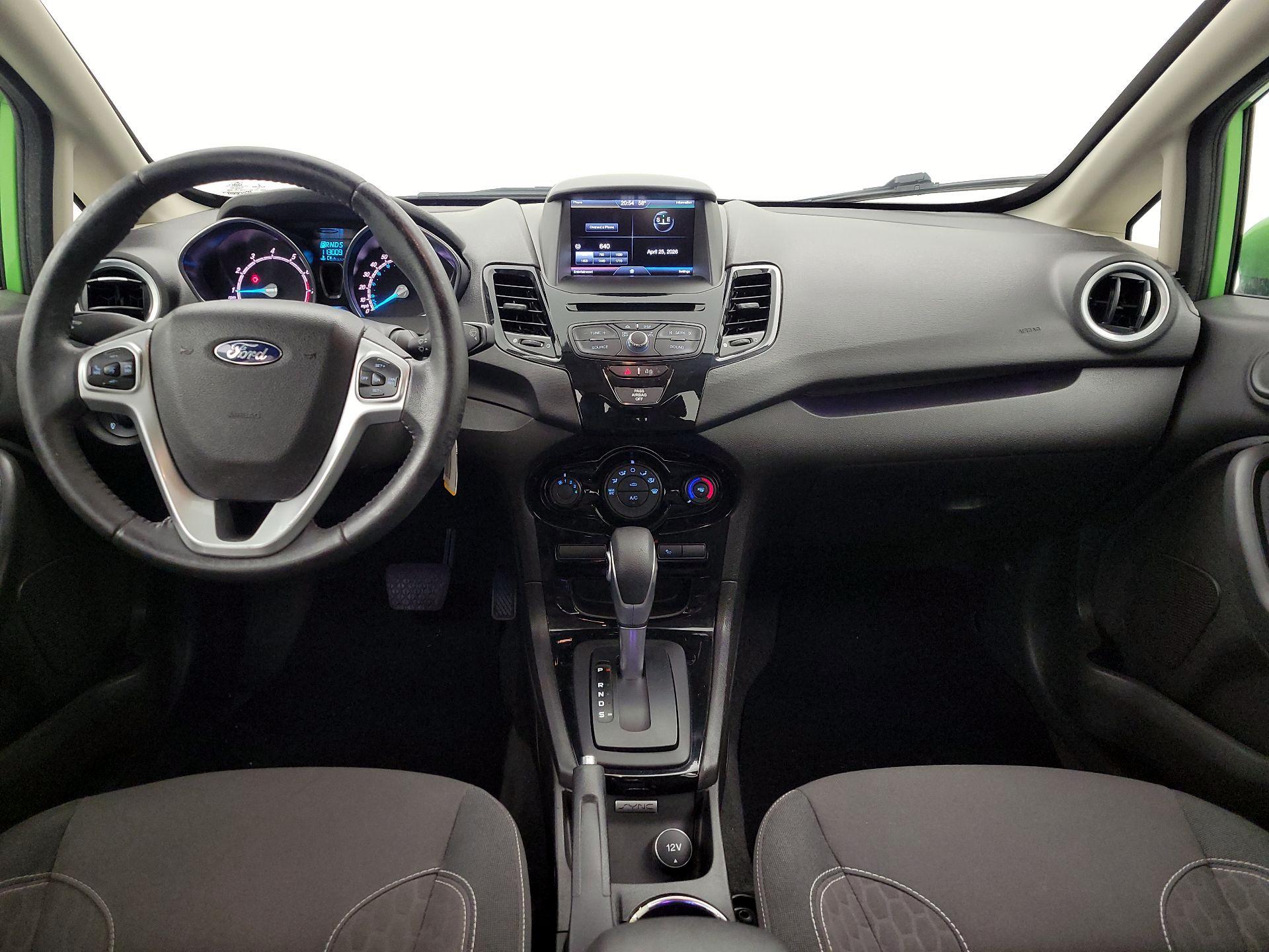 Thumbnail: 2015 Ford Fiesta - 9