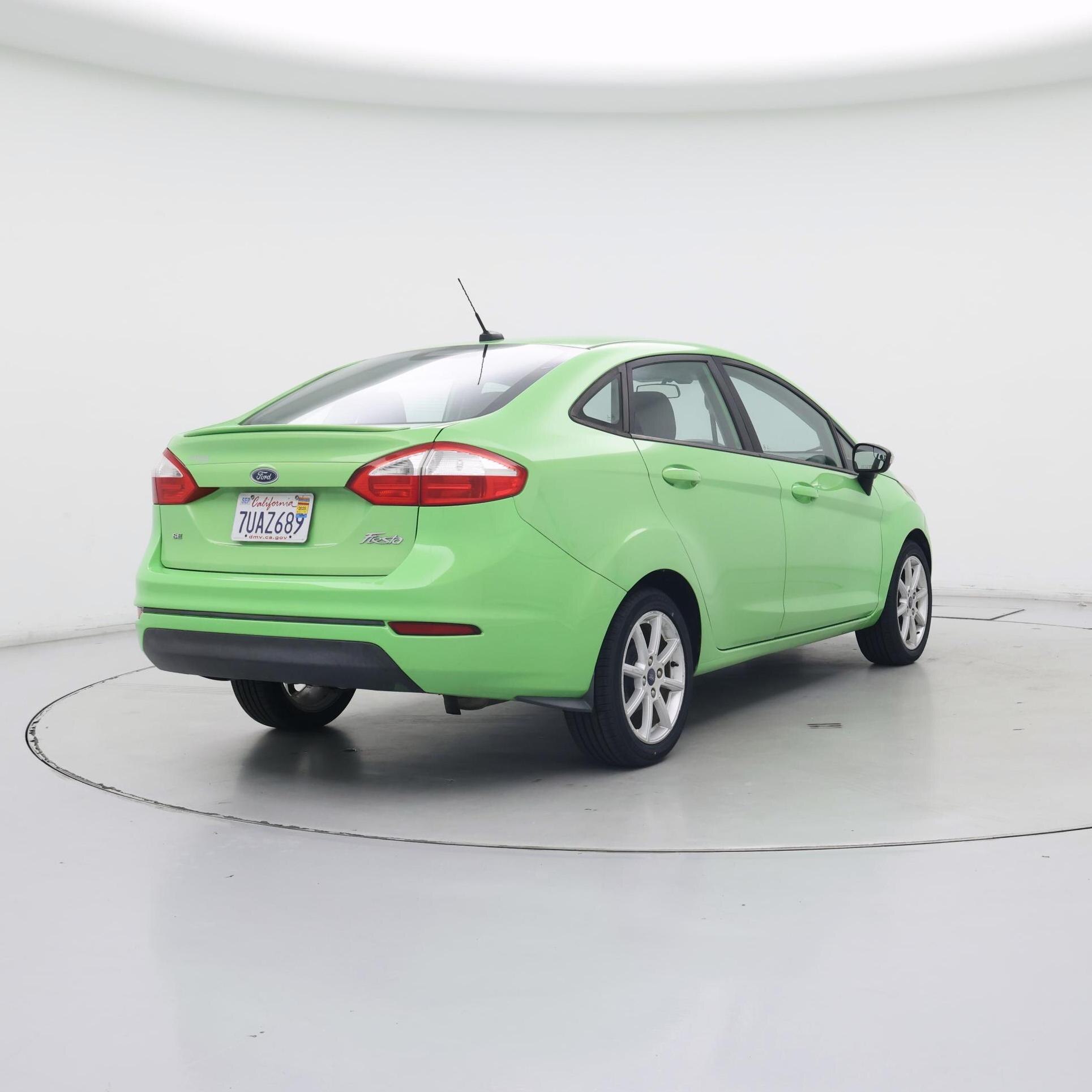 Thumbnail: 2015 Ford Fiesta - 8