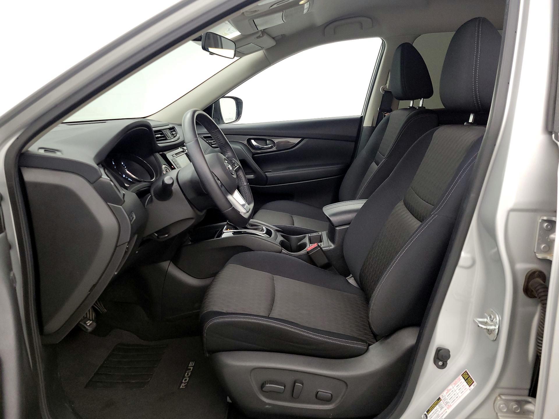 Thumbnail: 2018 Nissan Rogue - 11