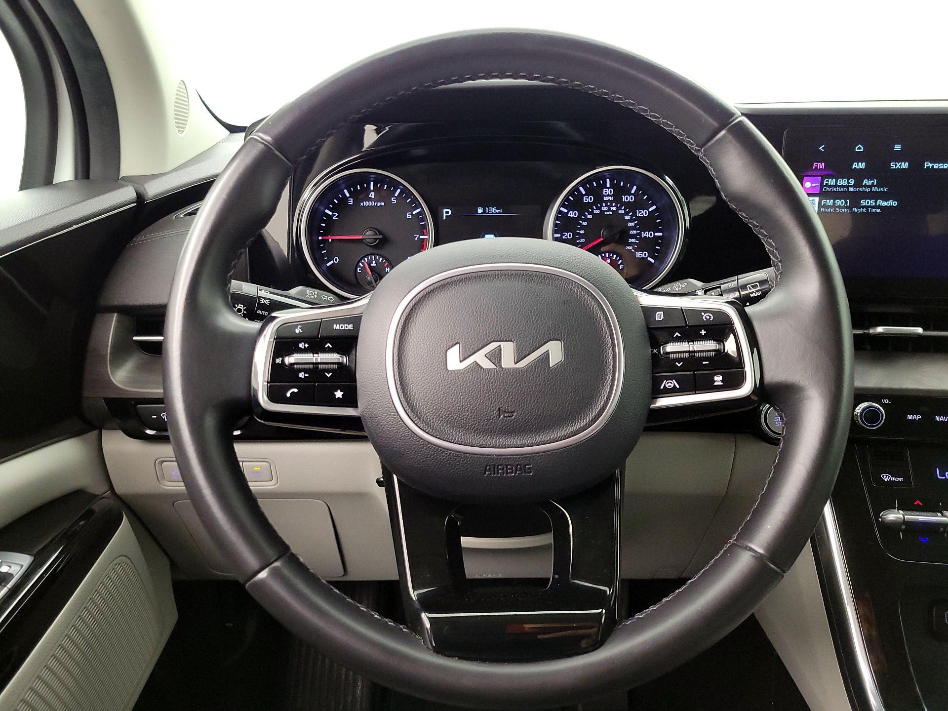 Thumbnail: 2023 Kia Carnival - 10