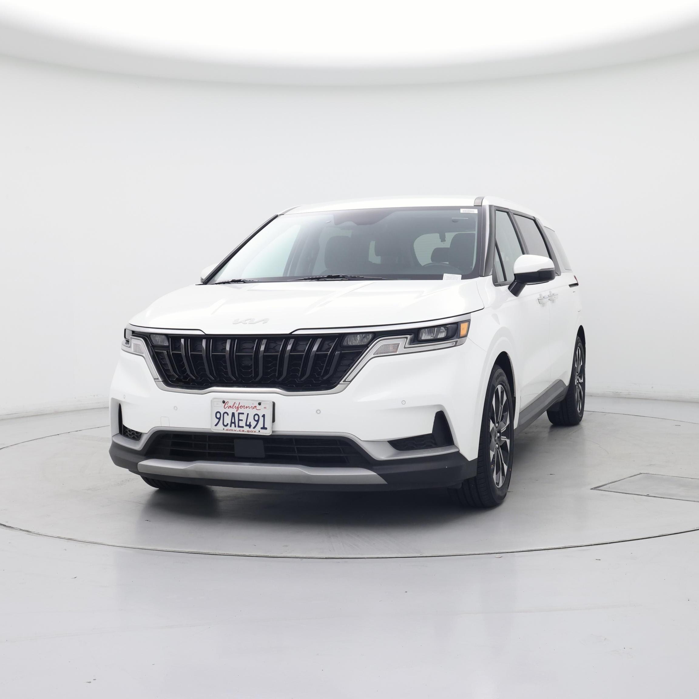 Thumbnail: 2023 Kia Carnival - 4