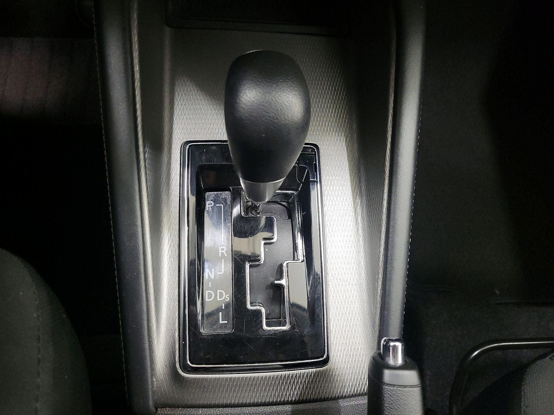 Thumbnail: 2021 Mitsubishi Outlander Sport - 17