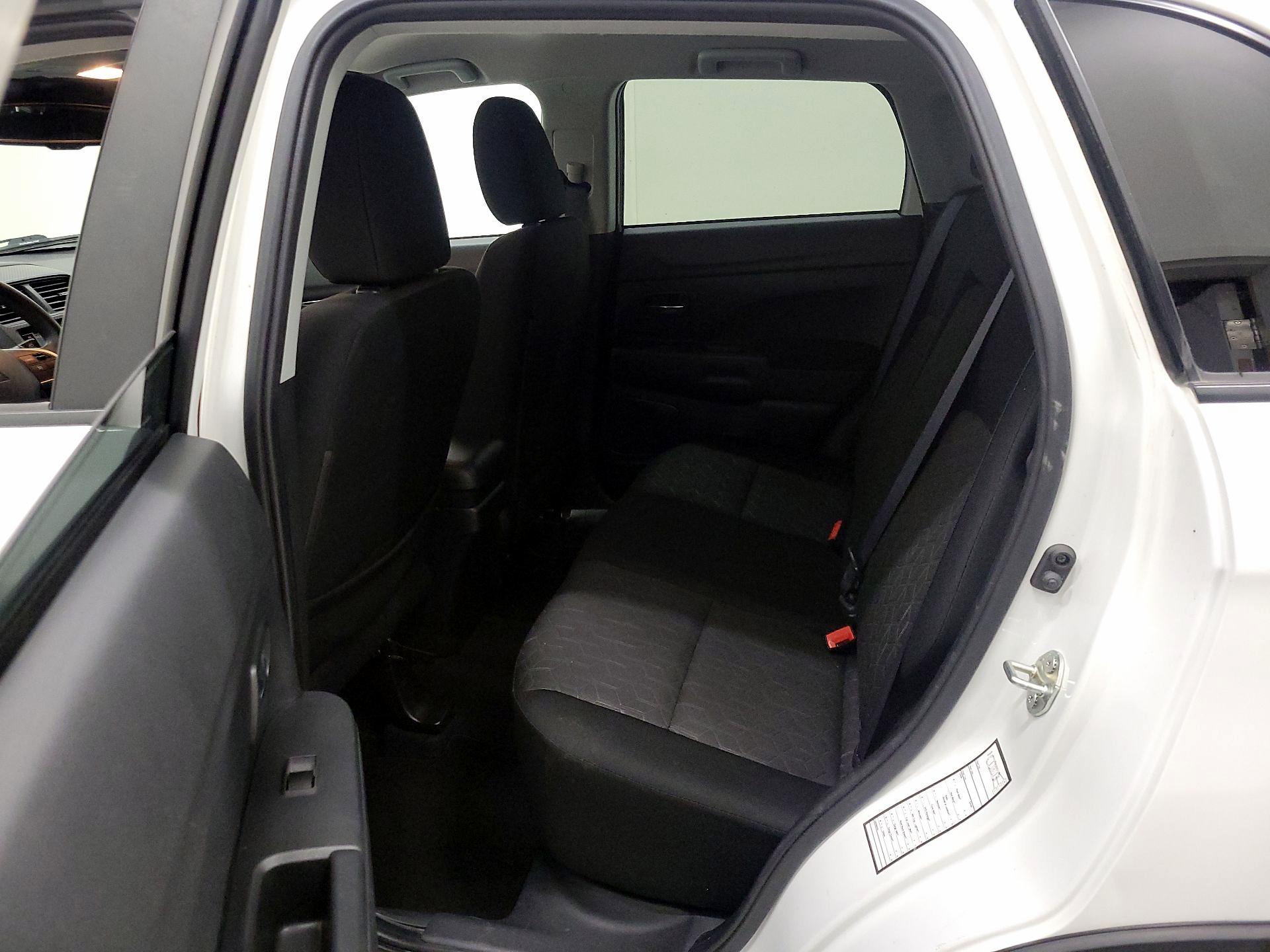 Thumbnail: 2021 Mitsubishi Outlander Sport - 19