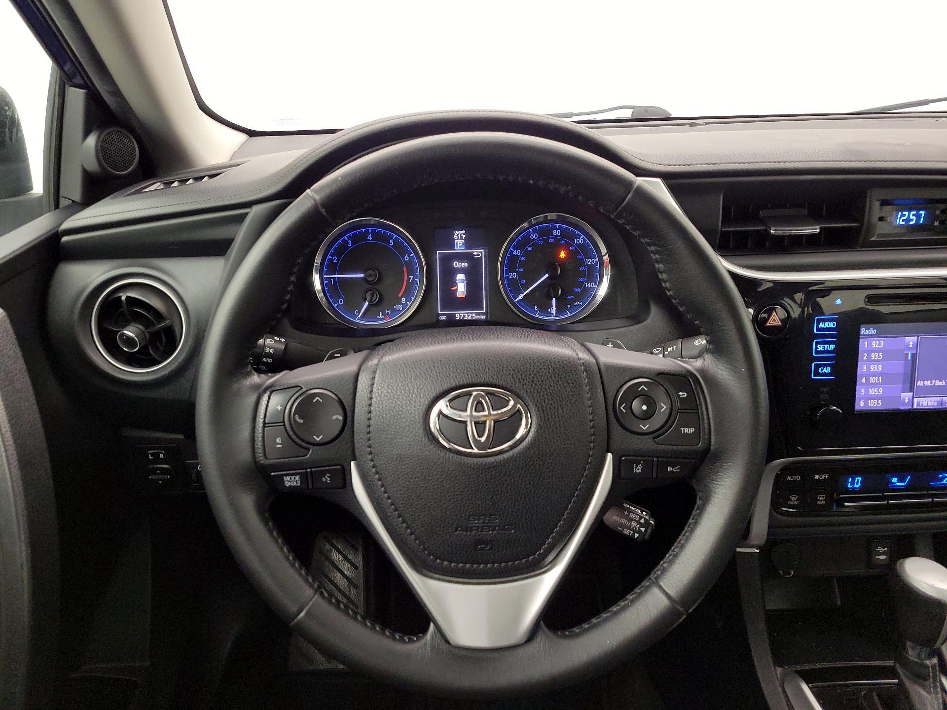 Thumbnail: 2019 Toyota Corolla - 10