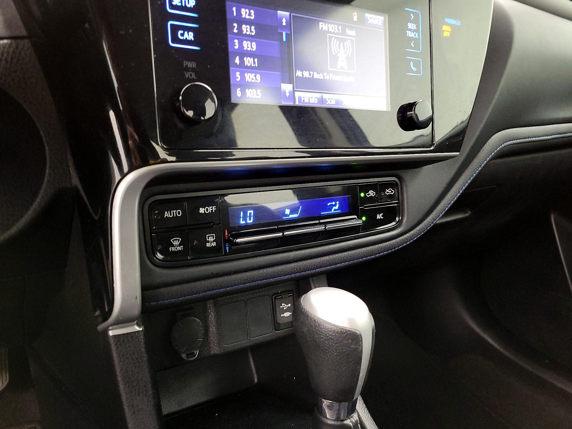 Thumbnail: 2019 Toyota Corolla - 16