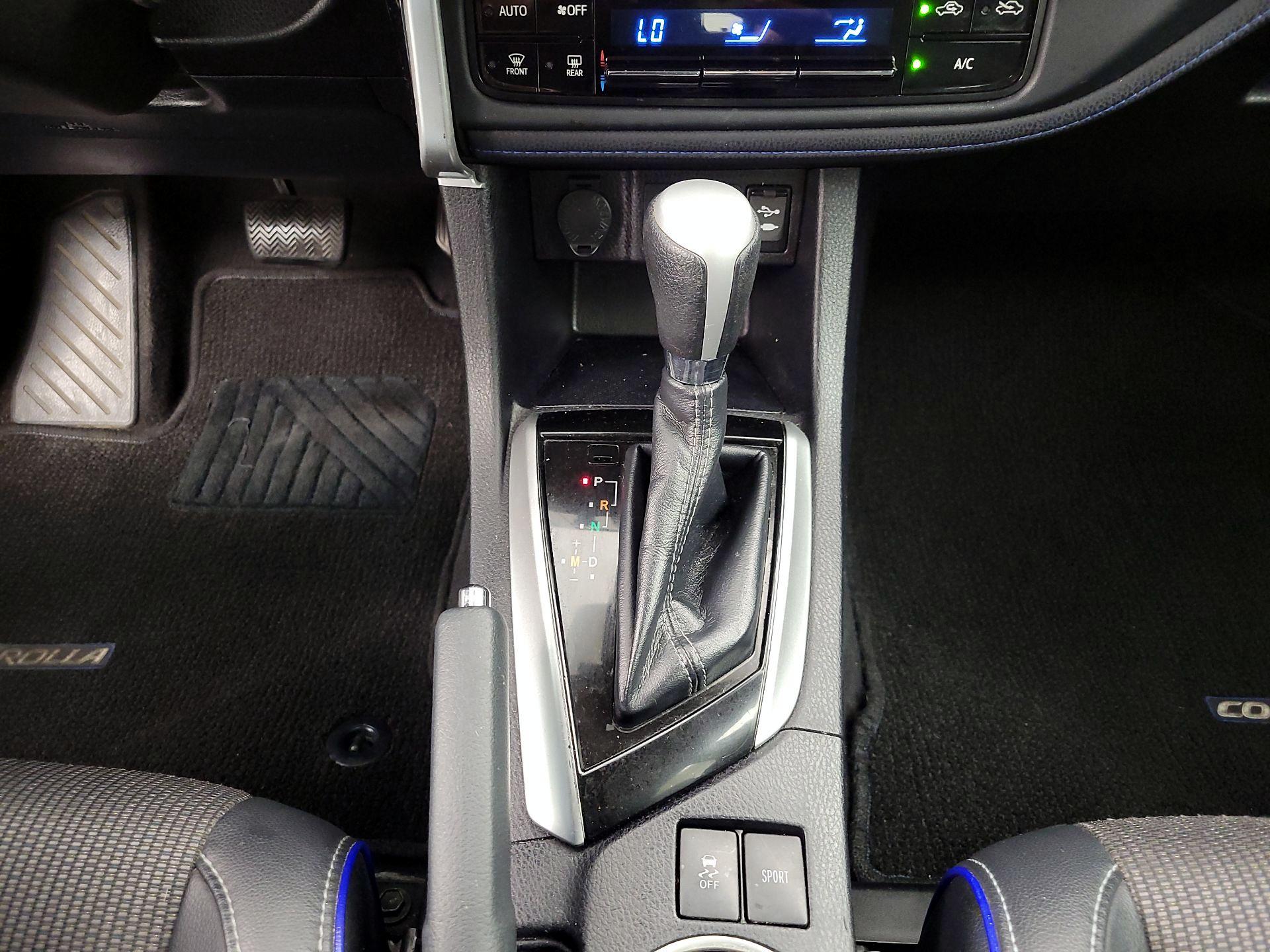 Thumbnail: 2019 Toyota Corolla - 17