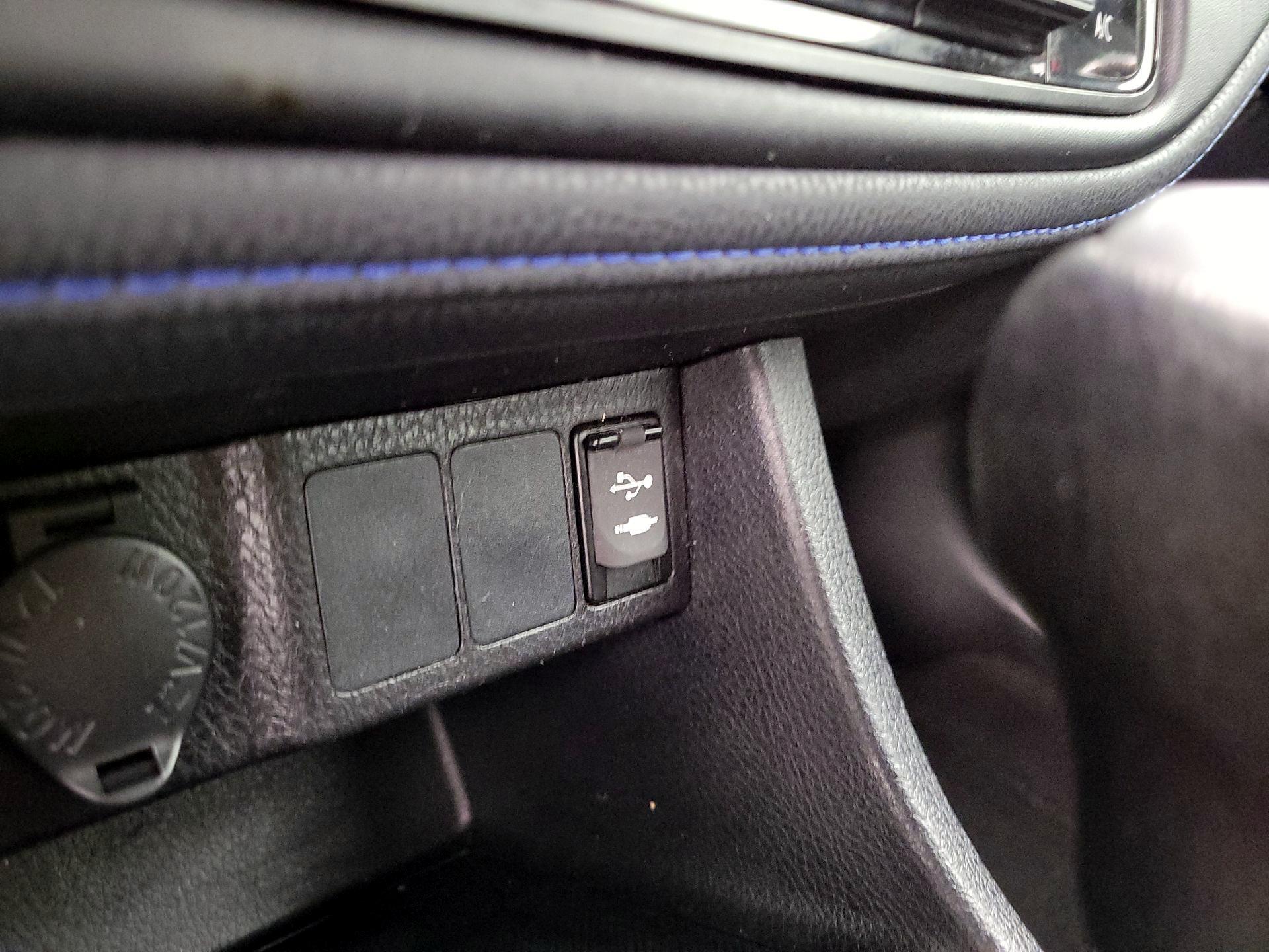 Thumbnail: 2019 Toyota Corolla - 18