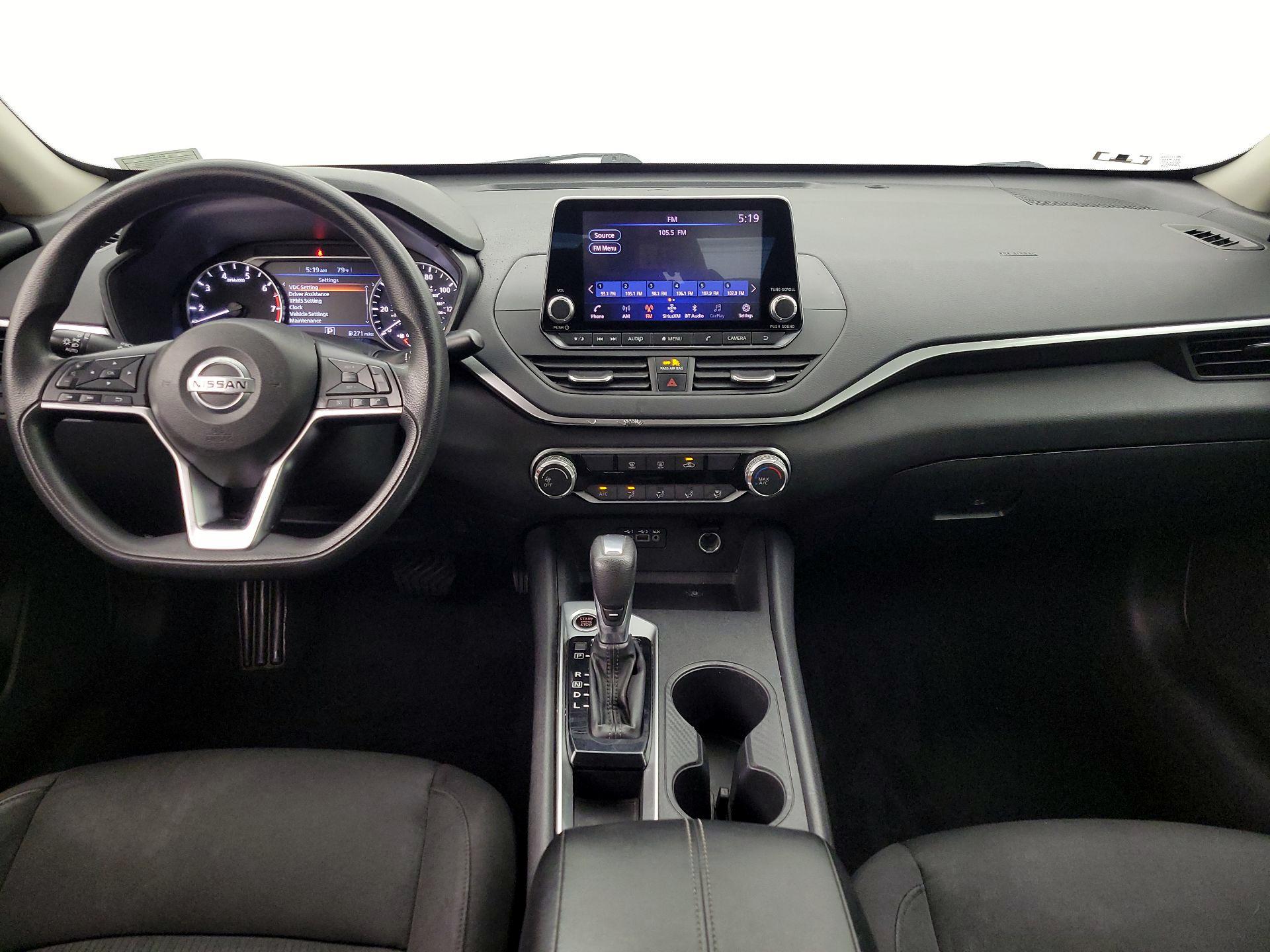 Thumbnail: 2020 Nissan Altima - 9