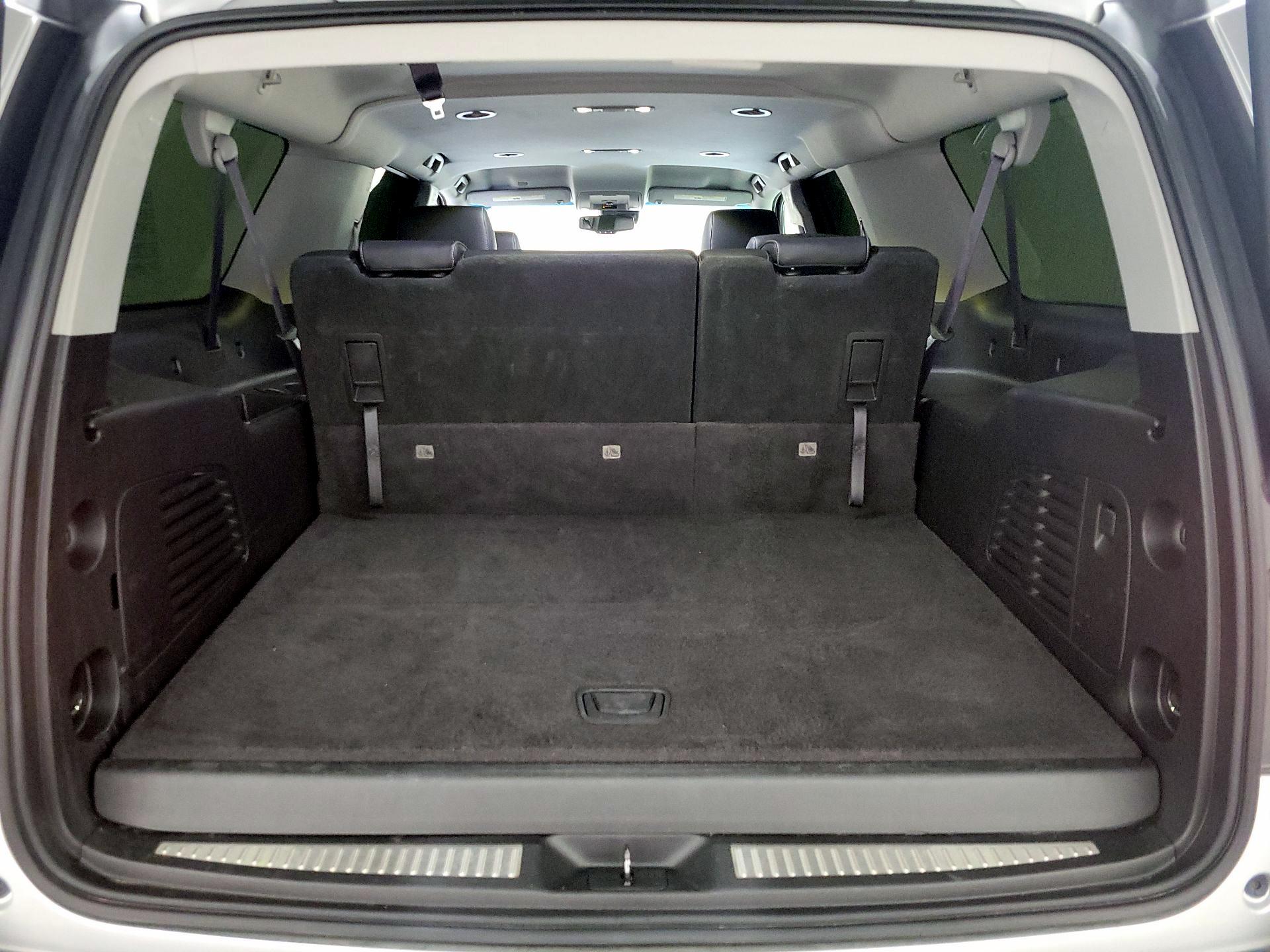 Thumbnail: 2017 Chevrolet Suburban - 20