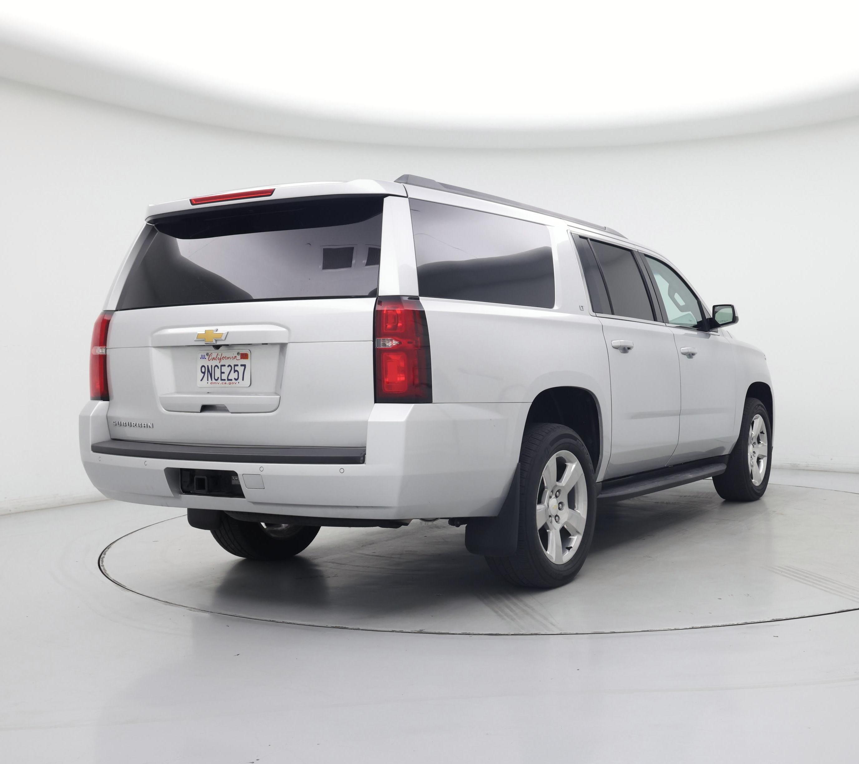 Thumbnail: 2017 Chevrolet Suburban - 8