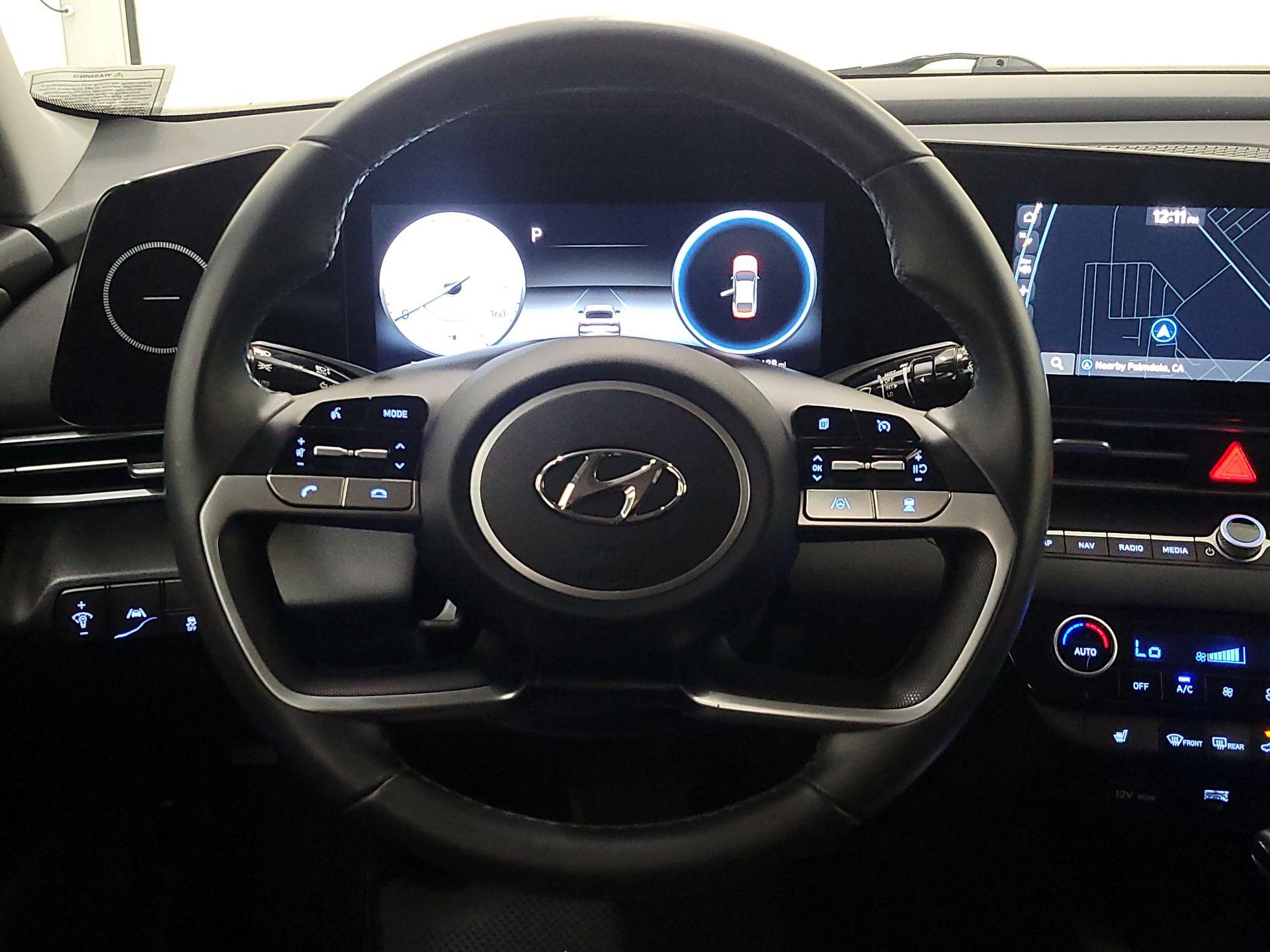 Thumbnail: 2023 Hyundai Elantra - 10