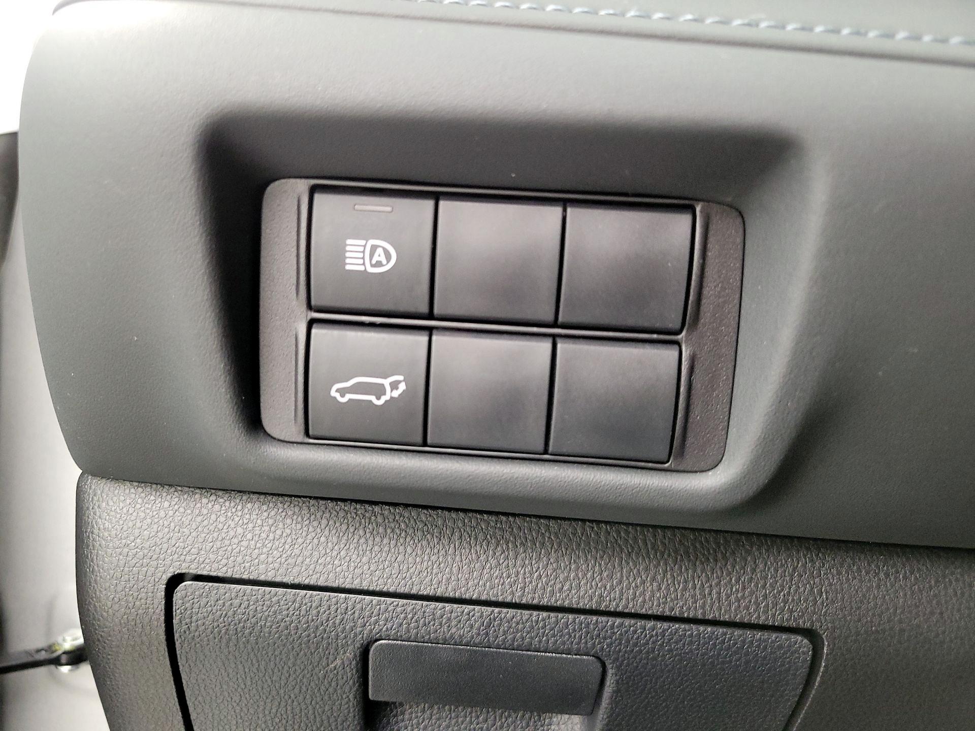 Thumbnail: 2024 Toyota Highlander - 13