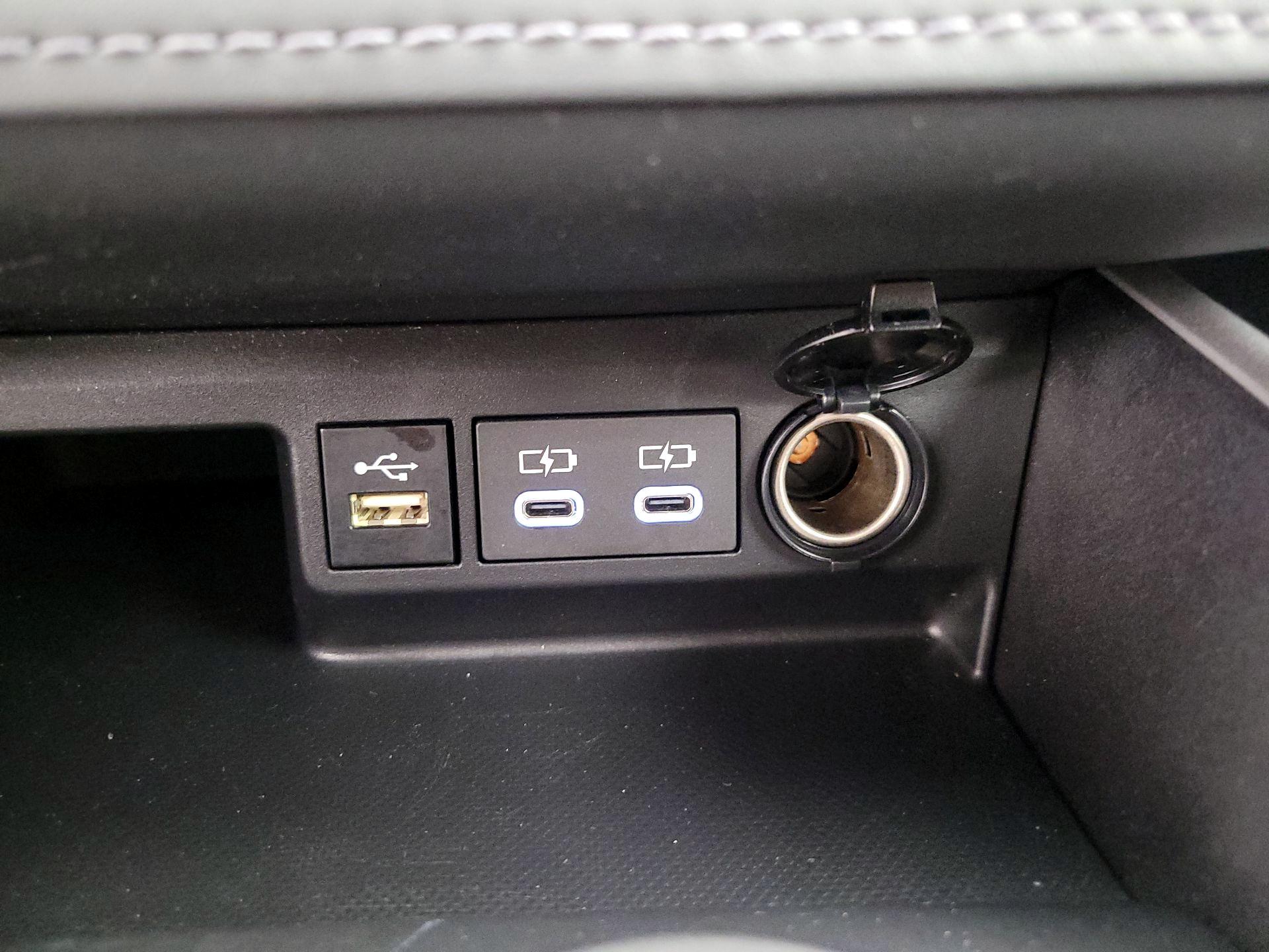 Thumbnail: 2024 Toyota Highlander - 18