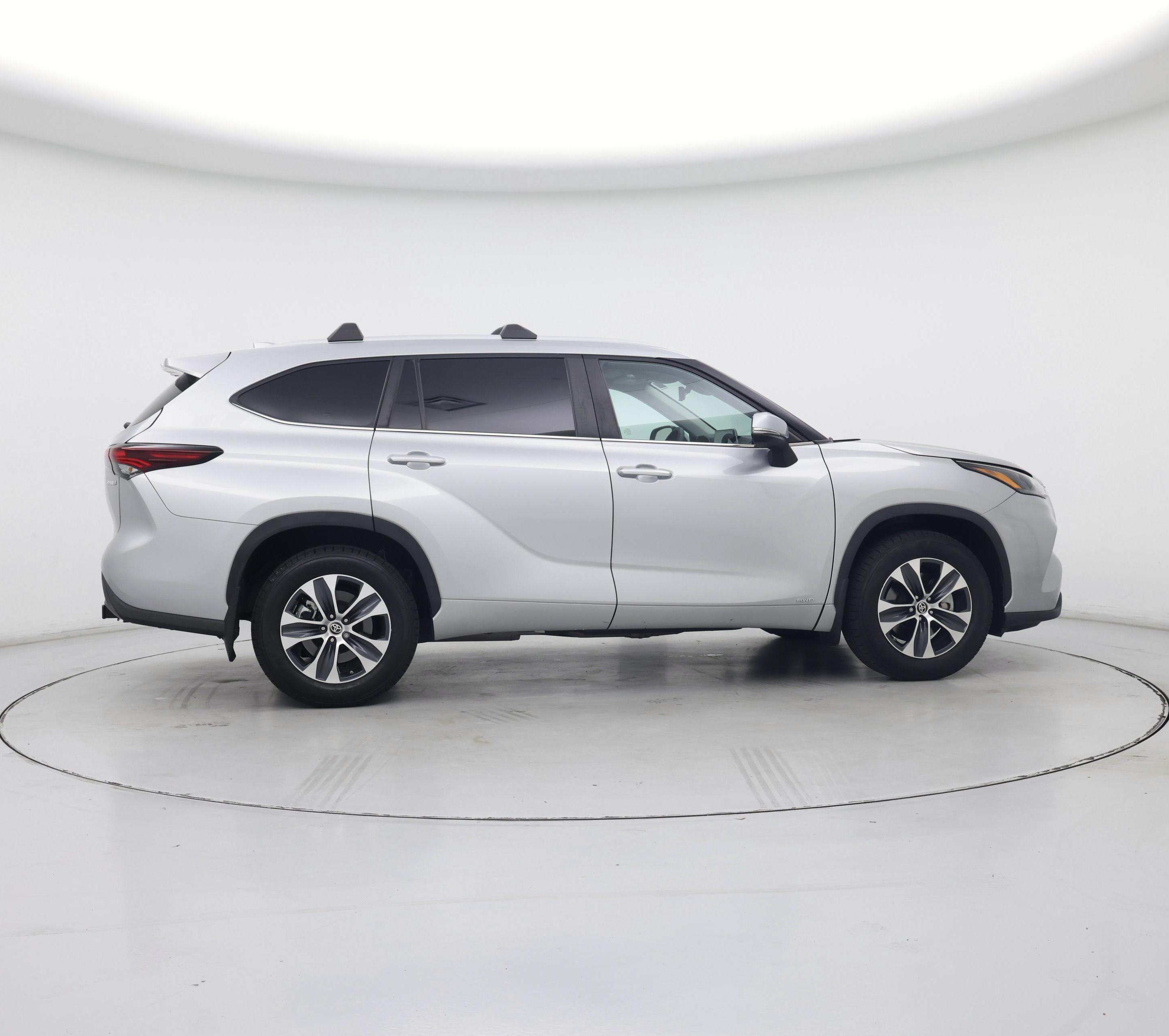 Thumbnail: 2024 Toyota Highlander - 7