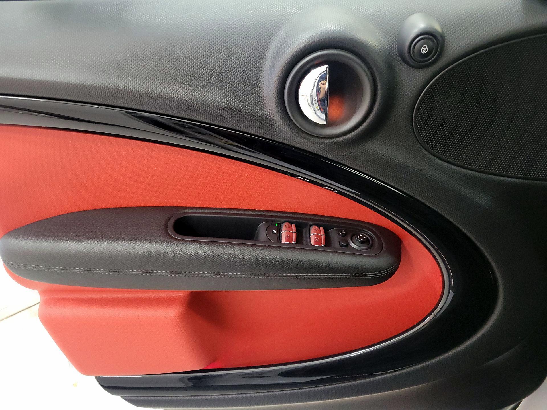 Thumbnail: 2016 MINI Cooper Countryman - 12