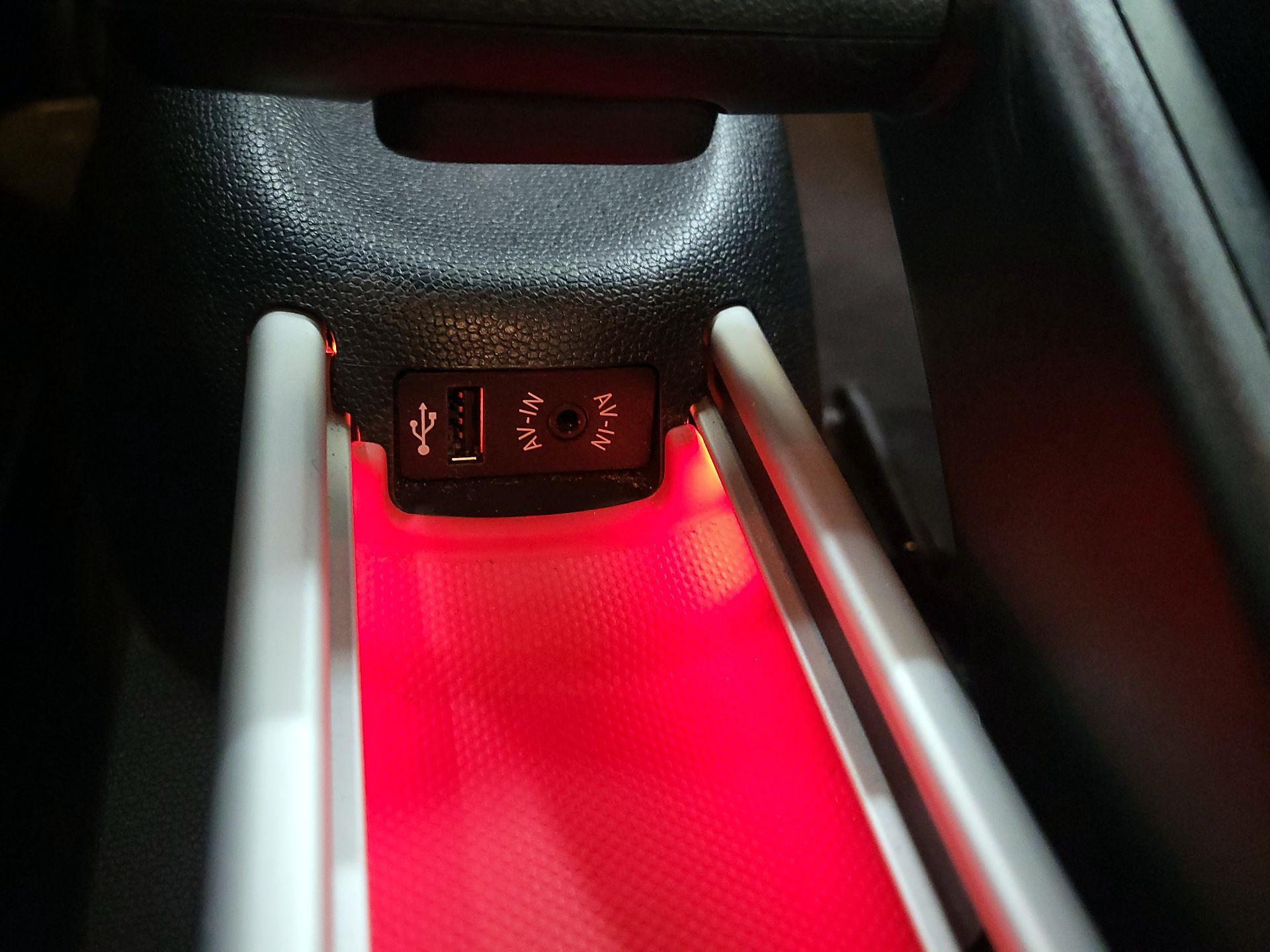 Thumbnail: 2016 MINI Cooper Countryman - 16