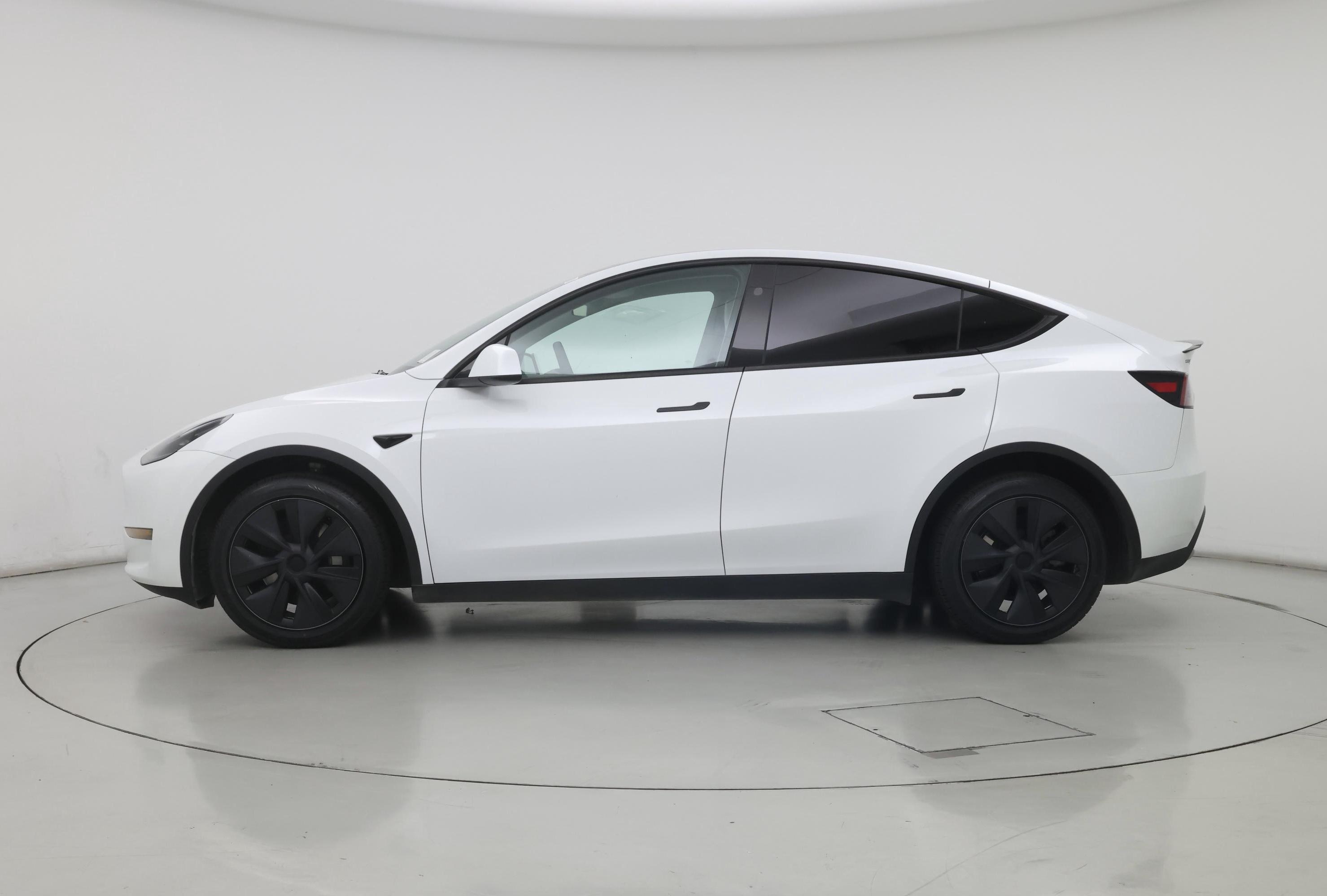 Thumbnail: 2024 Tesla Model Y - 3