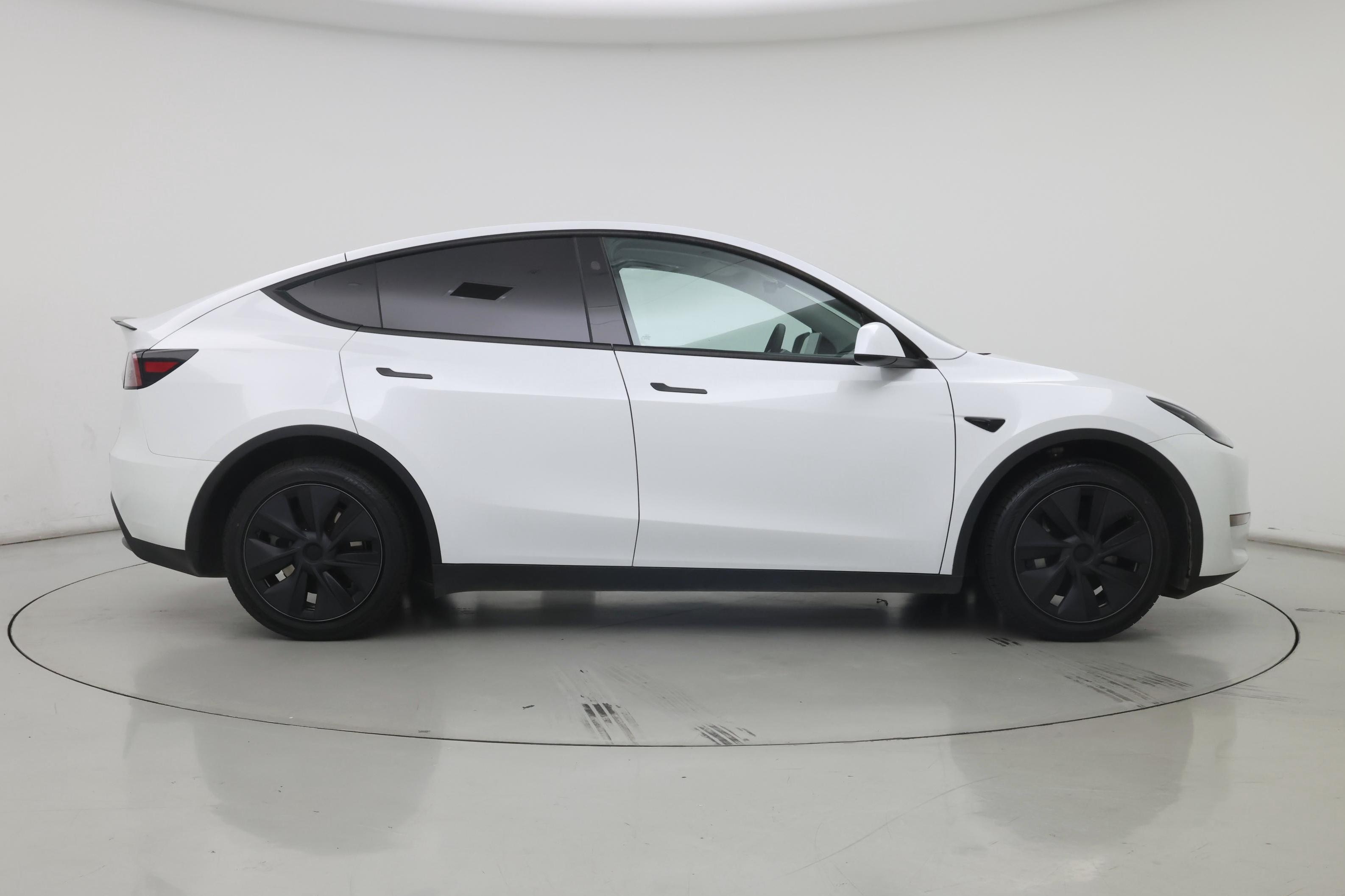 Thumbnail: 2024 Tesla Model Y - 7