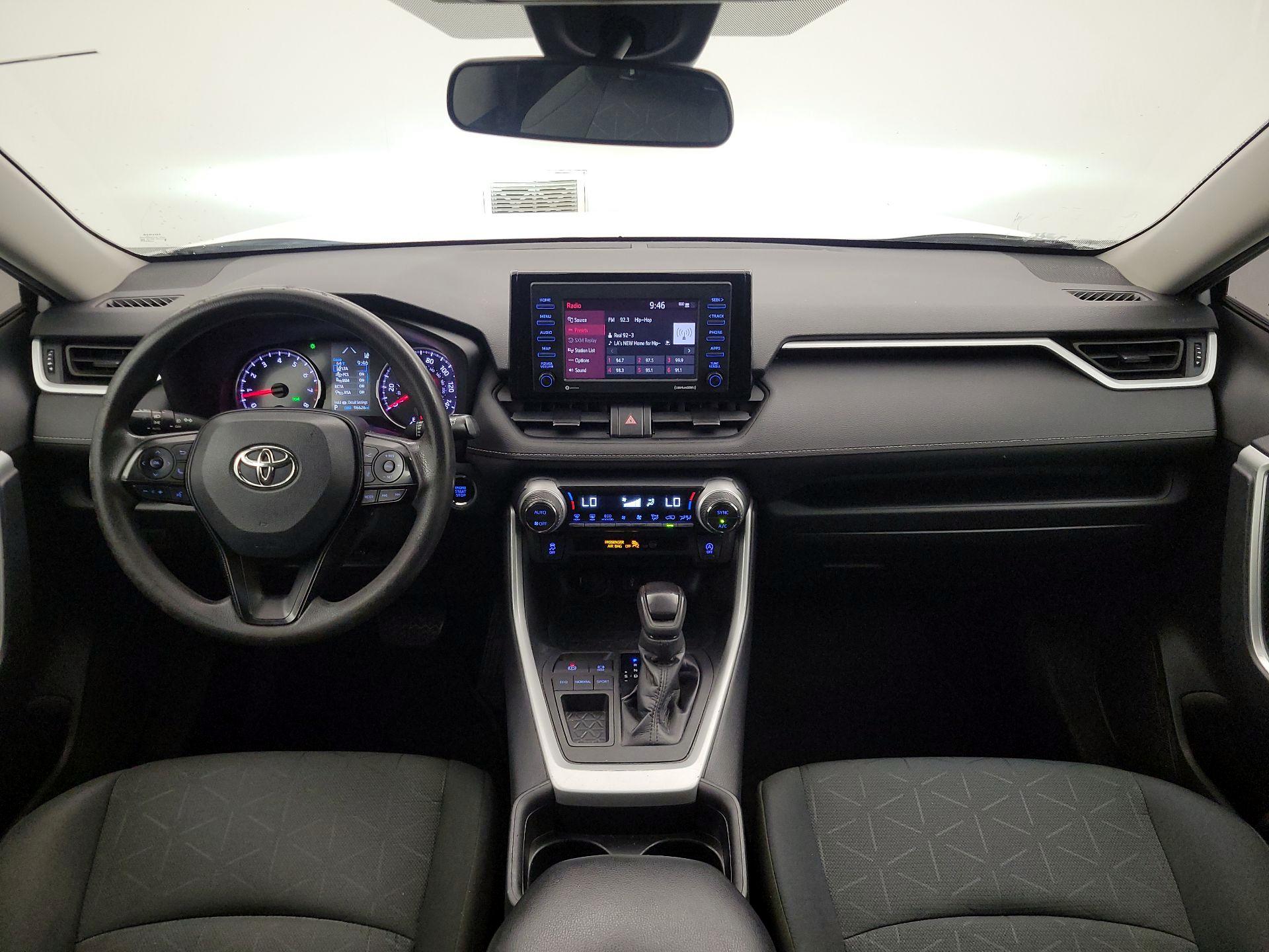 Thumbnail: 2021 Toyota RAV4 - 9