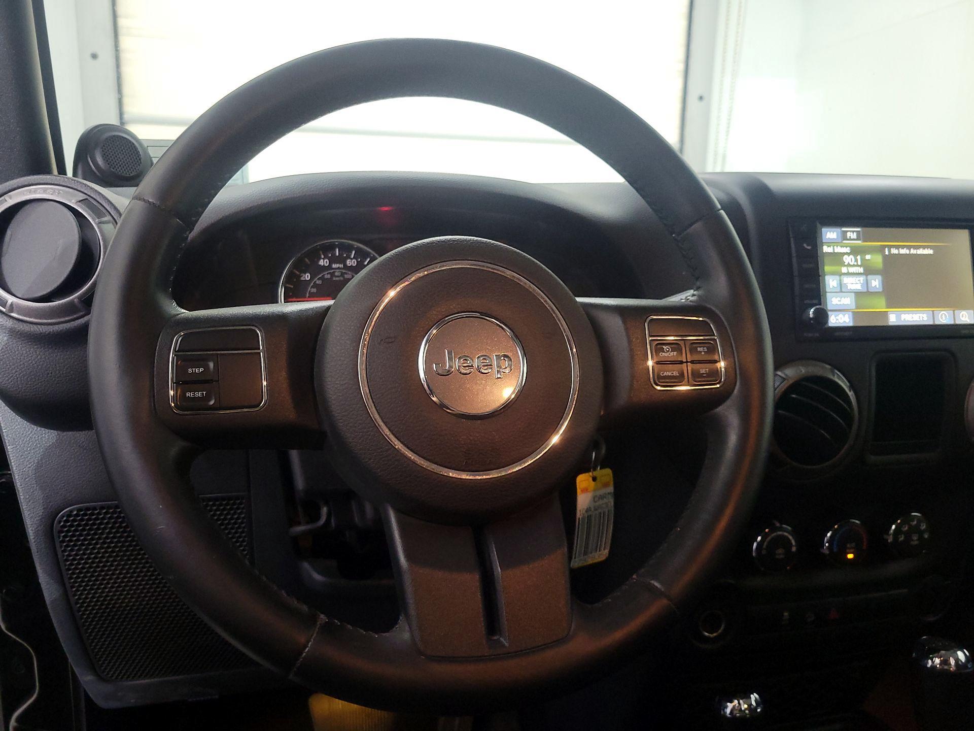 Thumbnail: 2014 Jeep Wrangler - 10