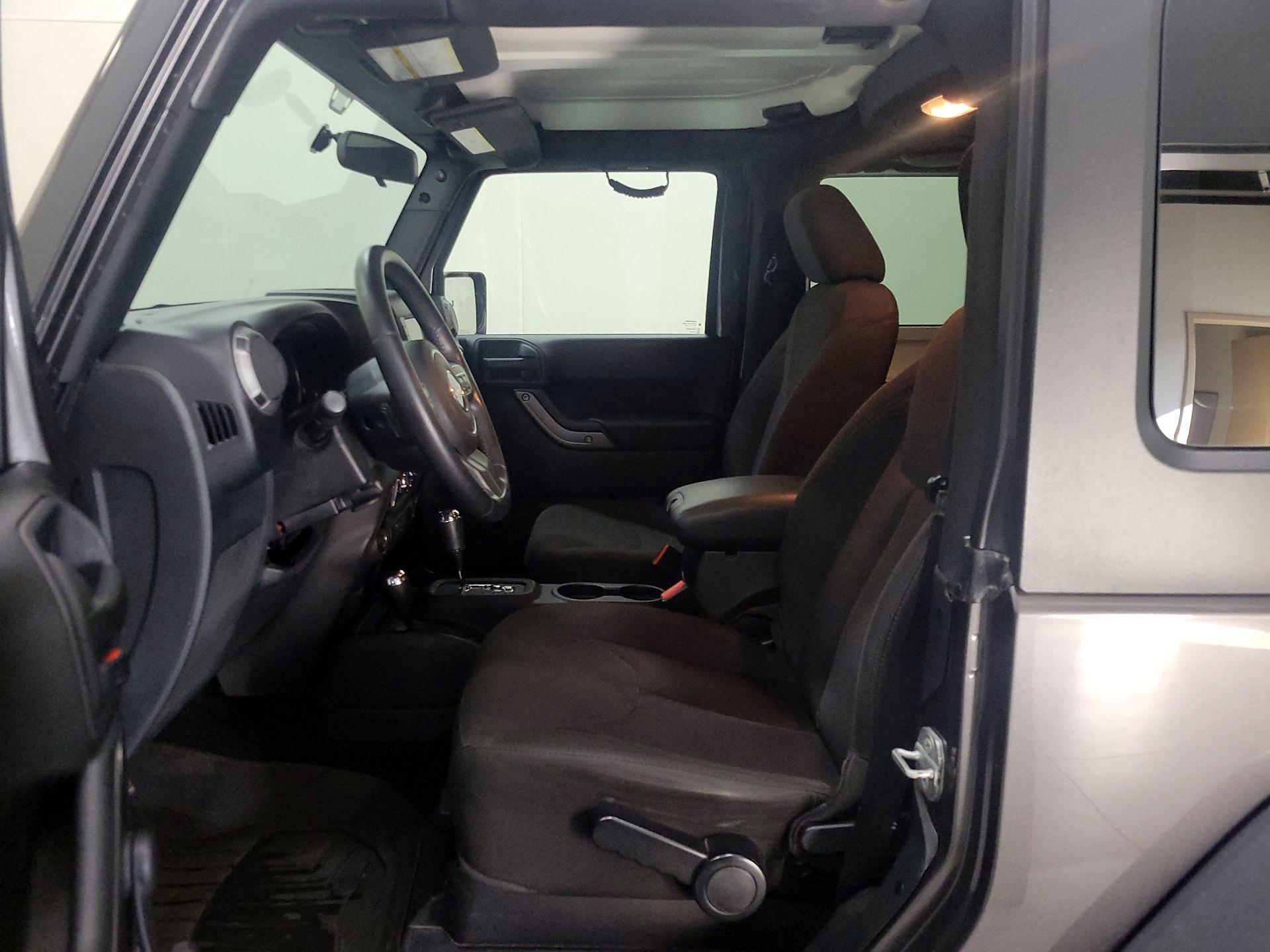 Thumbnail: 2014 Jeep Wrangler - 11