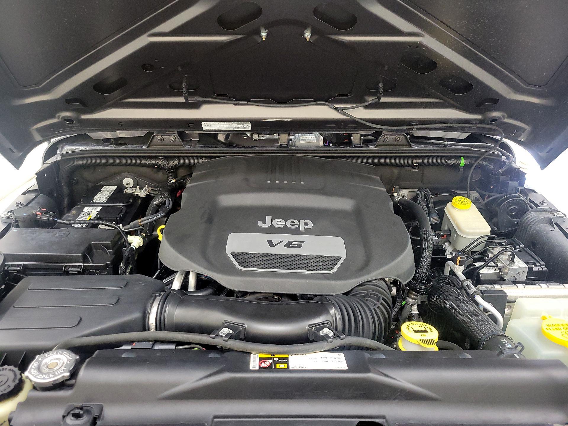 Thumbnail: 2014 Jeep Wrangler - 18