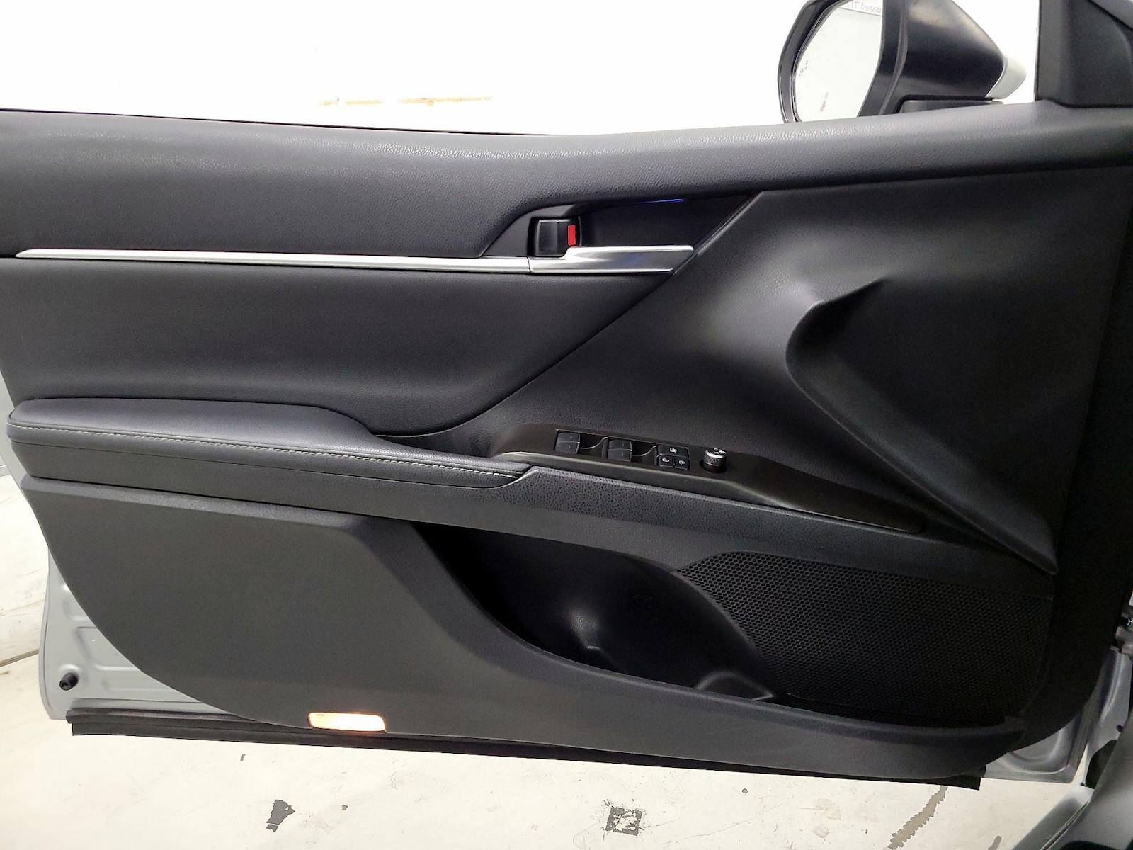 2021 Toyota Camry XSE - Photo 13