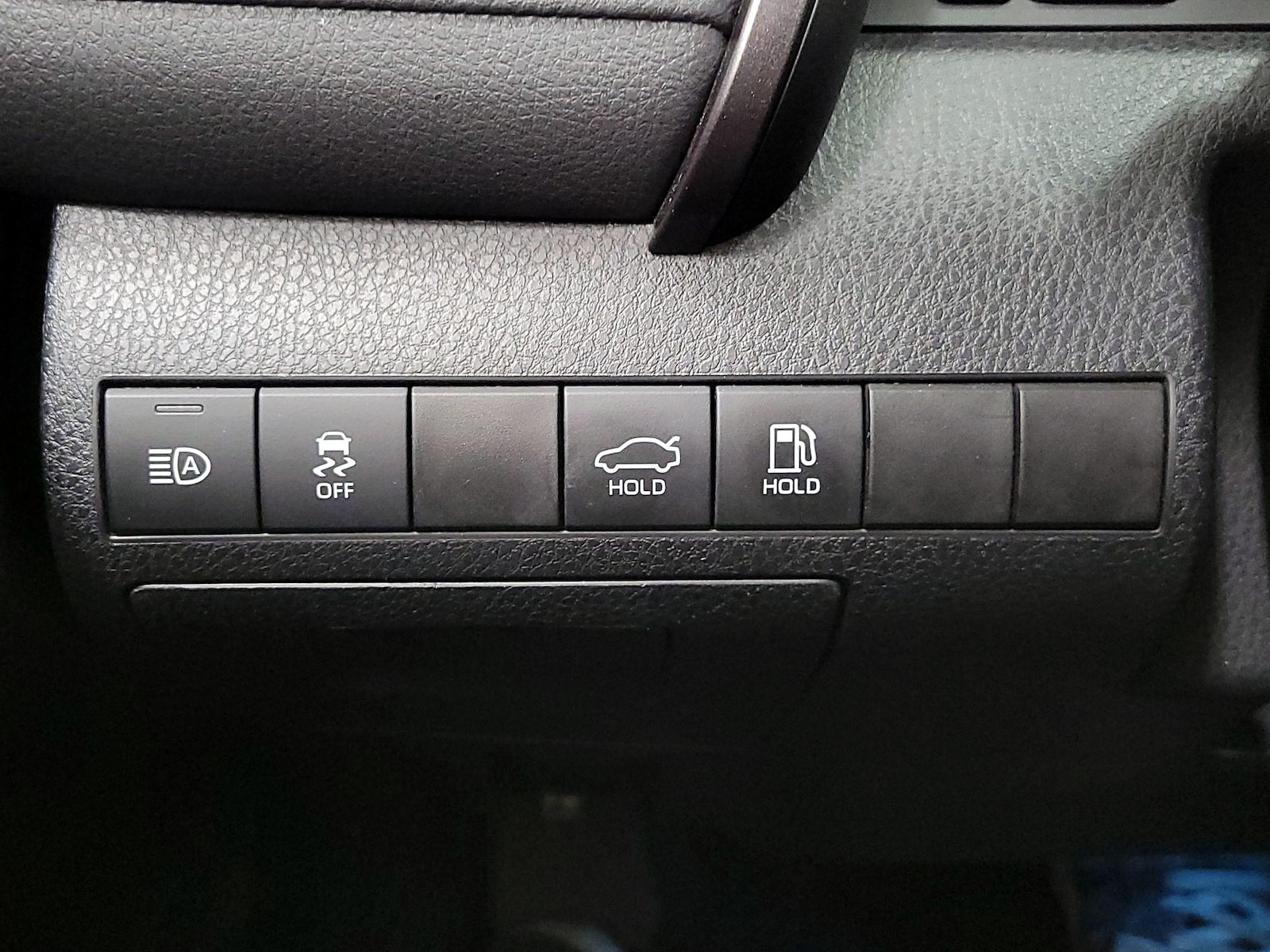 2021 Toyota Camry XSE - Photo 14