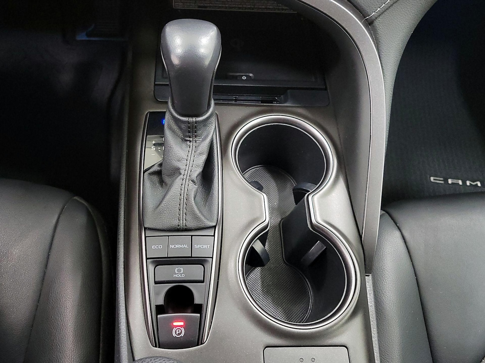 2021 Toyota Camry XSE - Photo 18