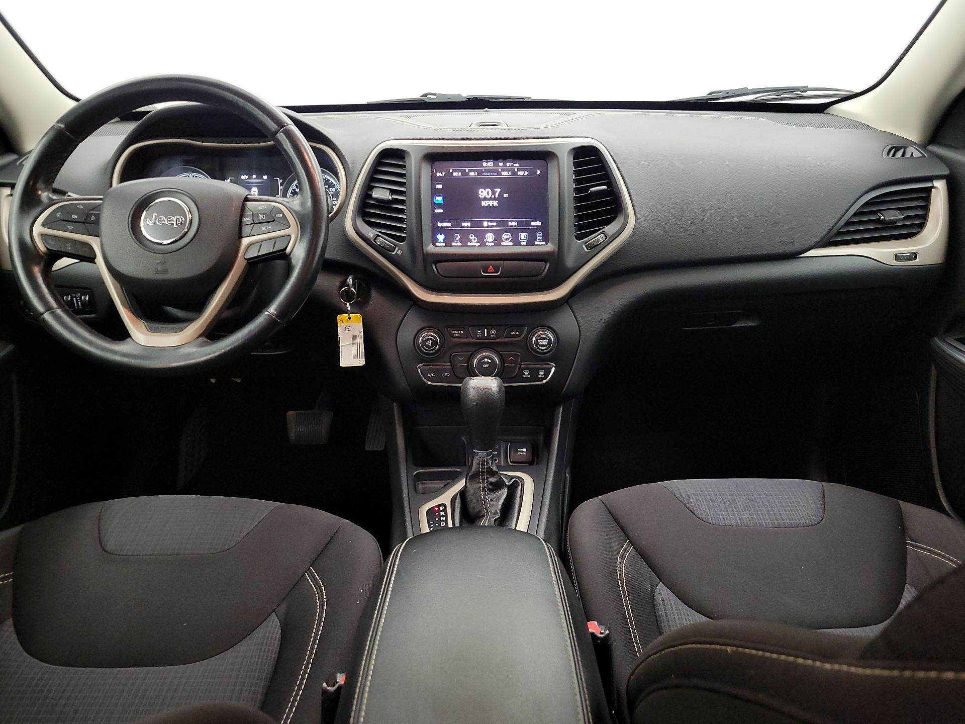Thumbnail: 2015 Jeep Cherokee - 9
