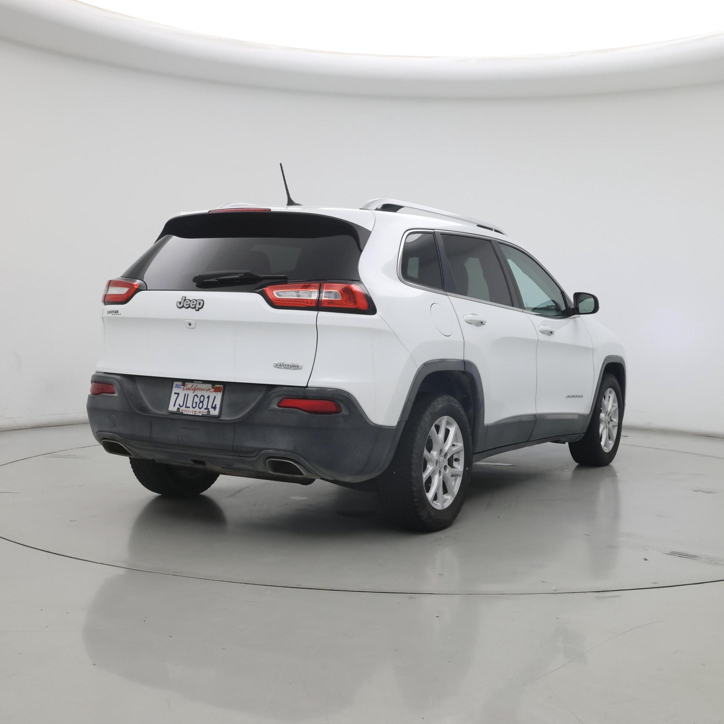 Thumbnail: 2015 Jeep Cherokee - 8