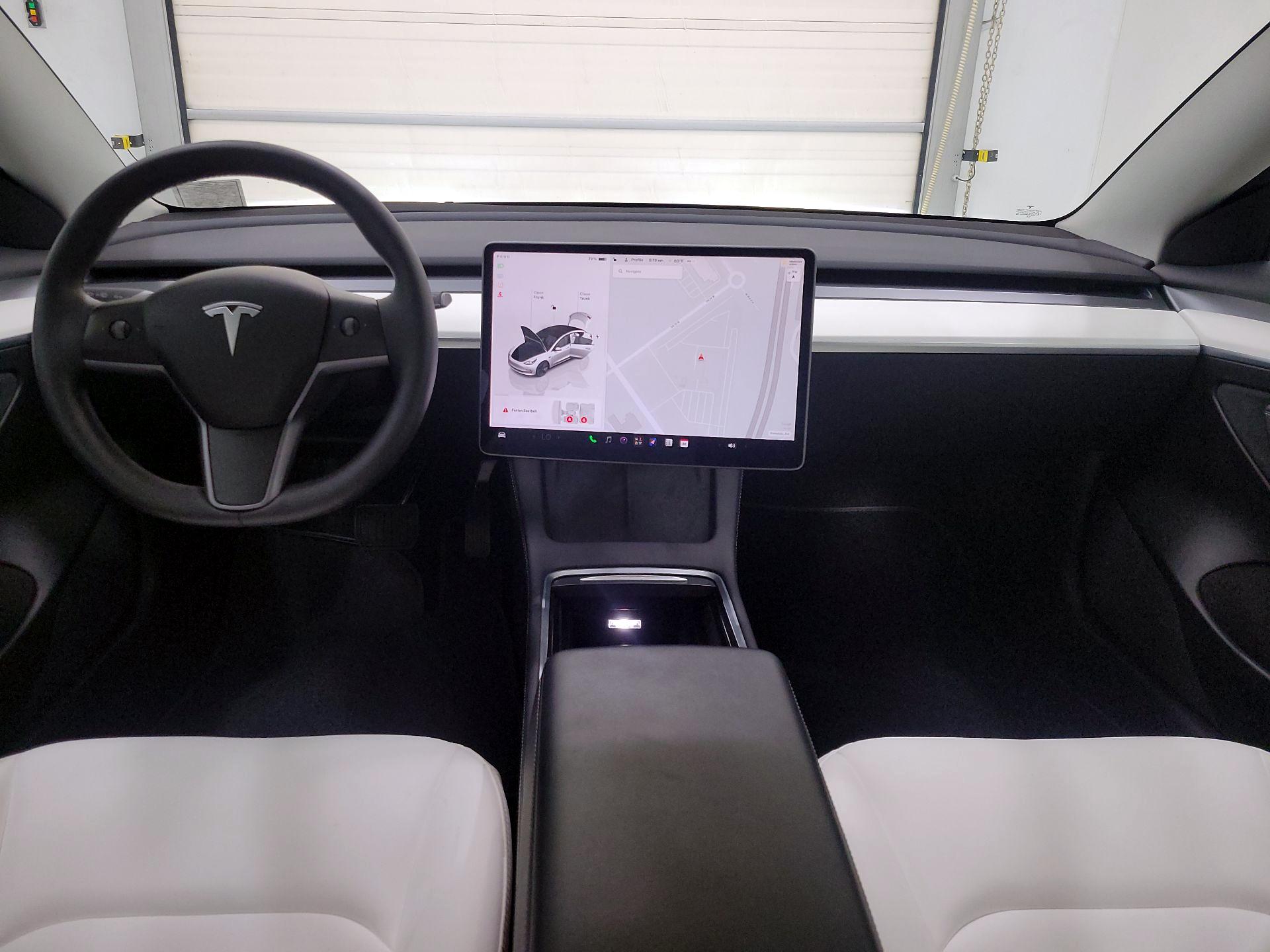 Thumbnail: 2022 Tesla Model 3 - 9
