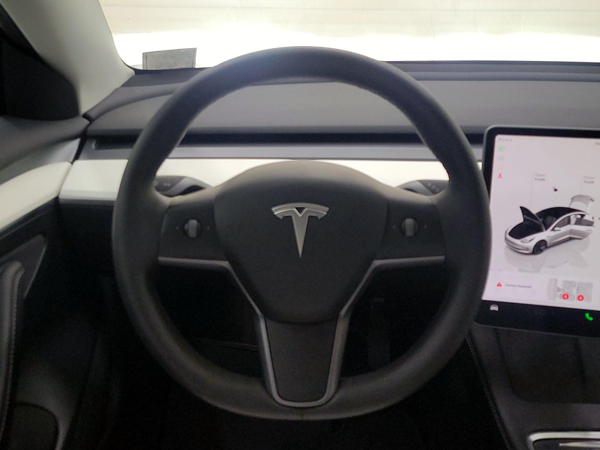 Thumbnail: 2022 Tesla Model 3 - 10