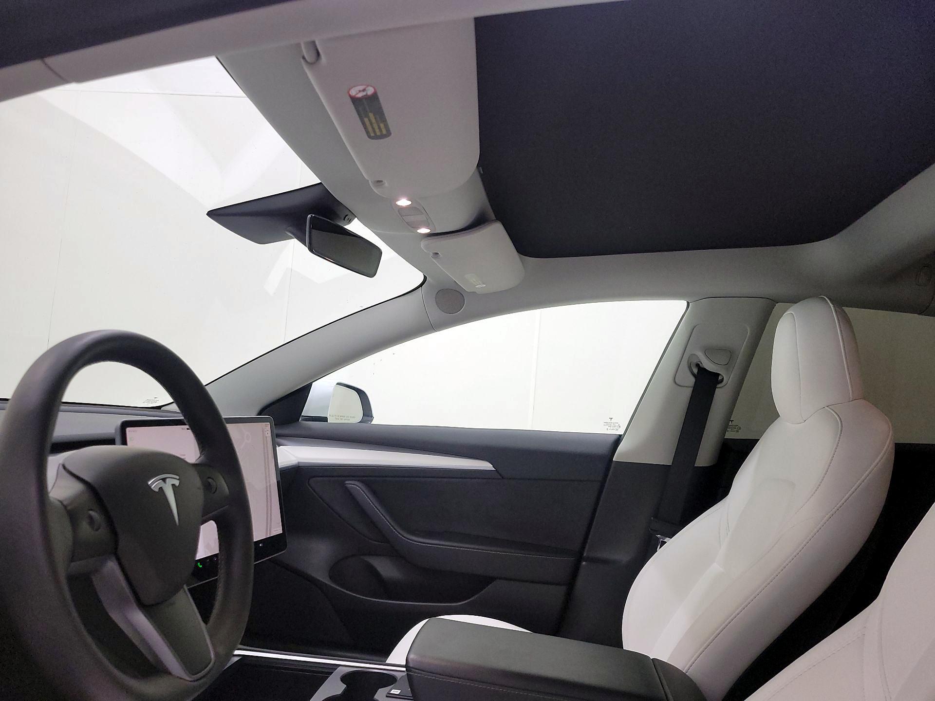 Thumbnail: 2022 Tesla Model 3 - 18