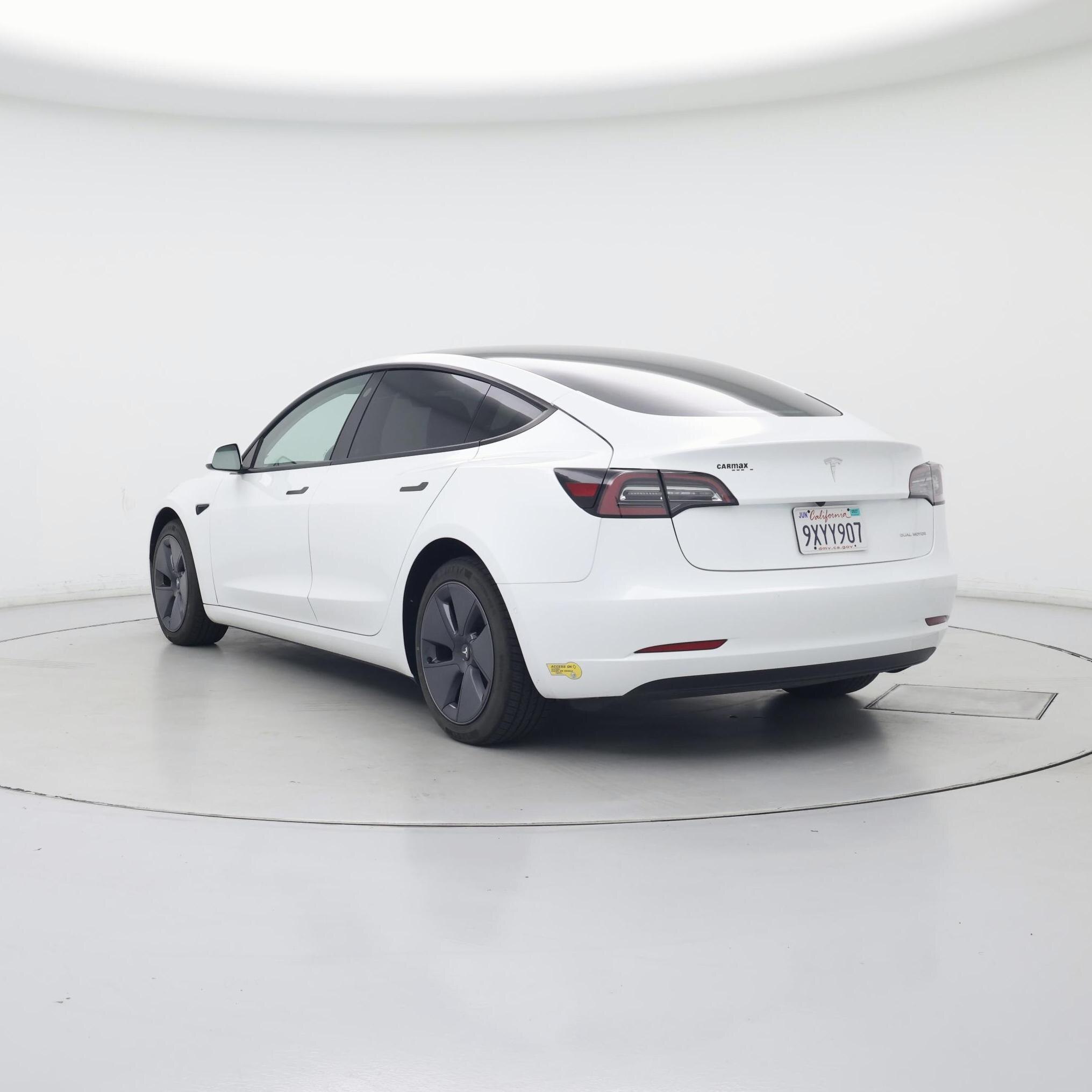 Thumbnail: 2022 Tesla Model 3 - 2