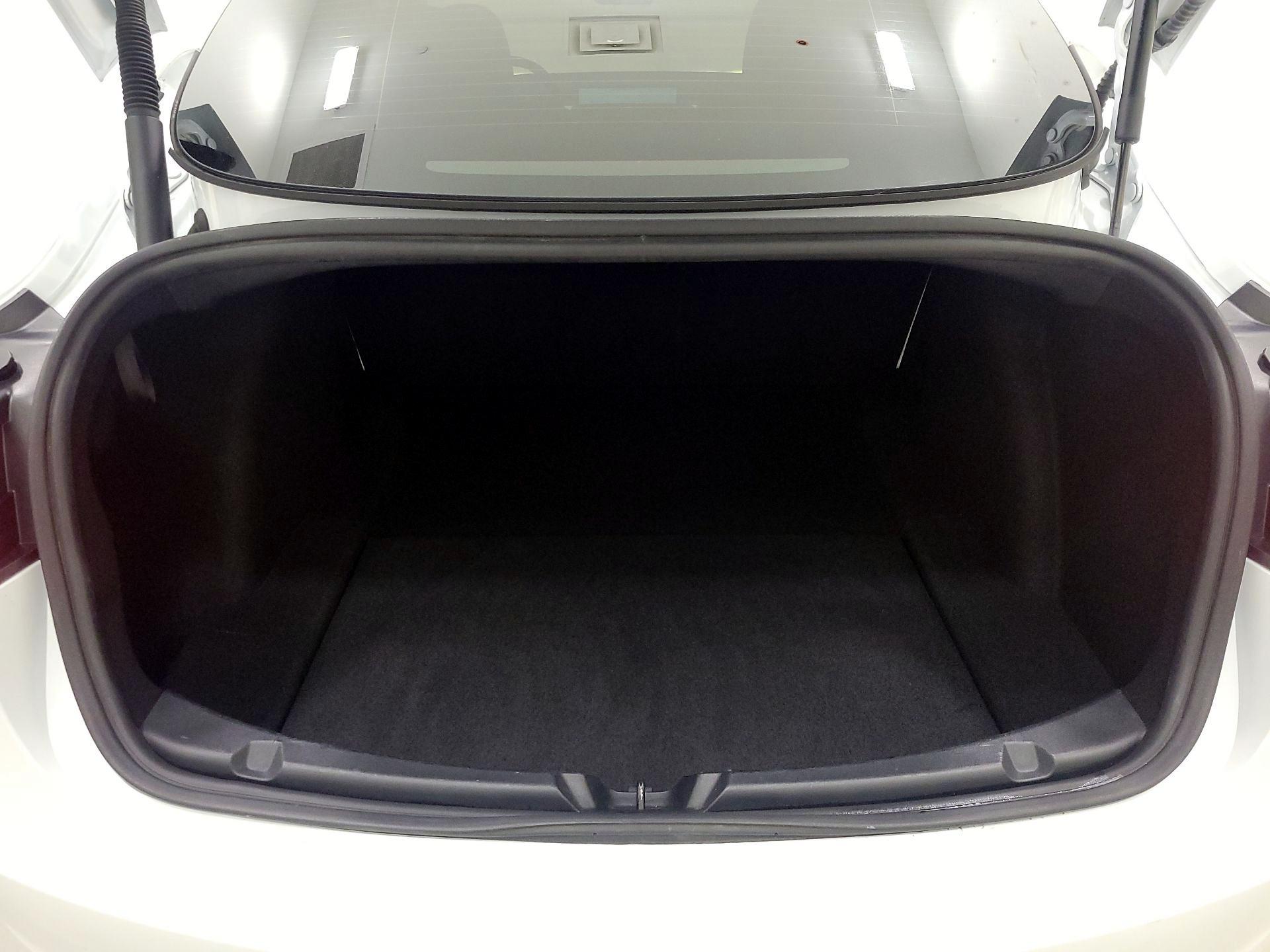 Thumbnail: 2022 Tesla Model 3 - 20
