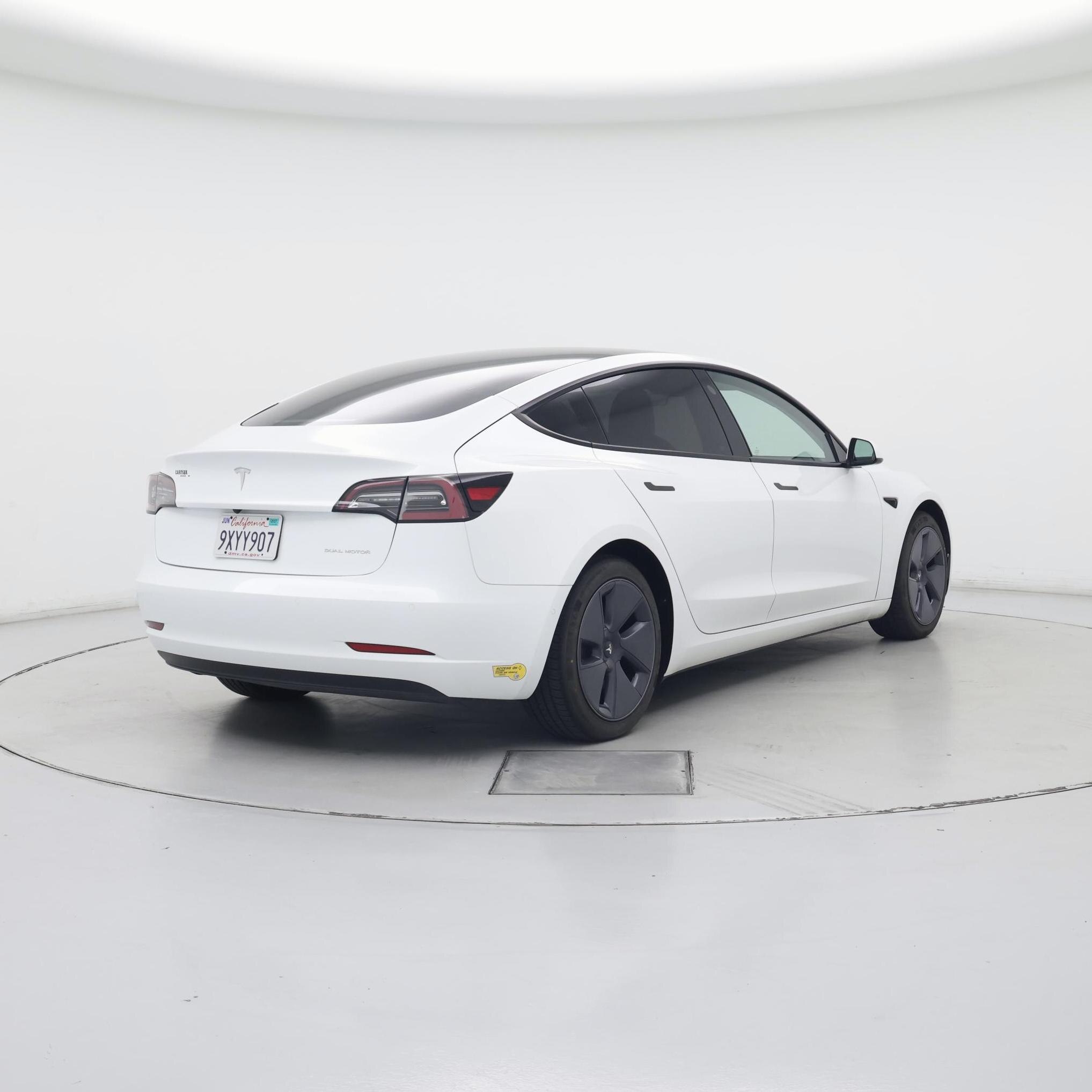 Thumbnail: 2022 Tesla Model 3 - 8