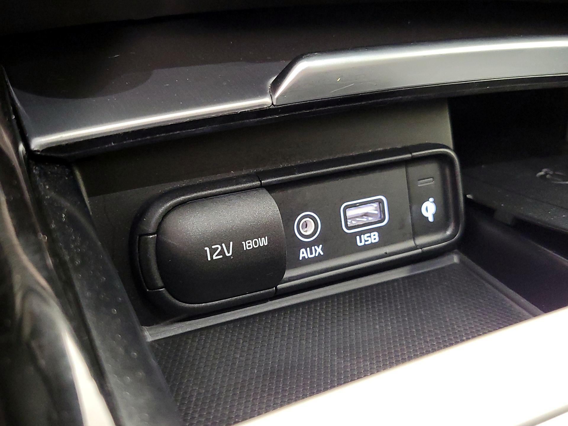 Thumbnail: 2019 Kia Stinger - 18