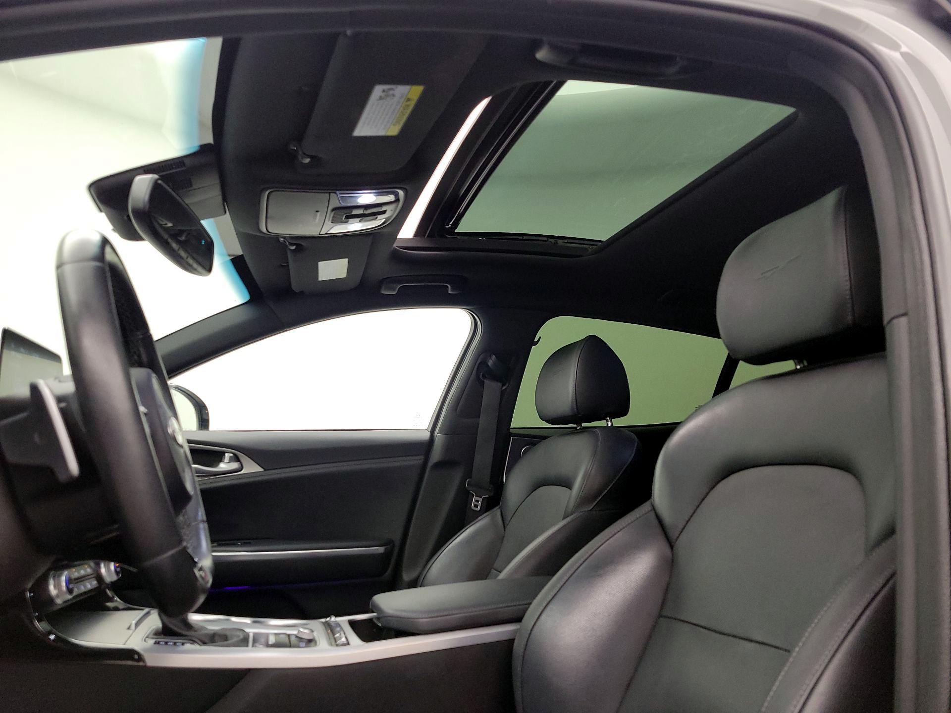 Thumbnail: 2019 Kia Stinger - 19
