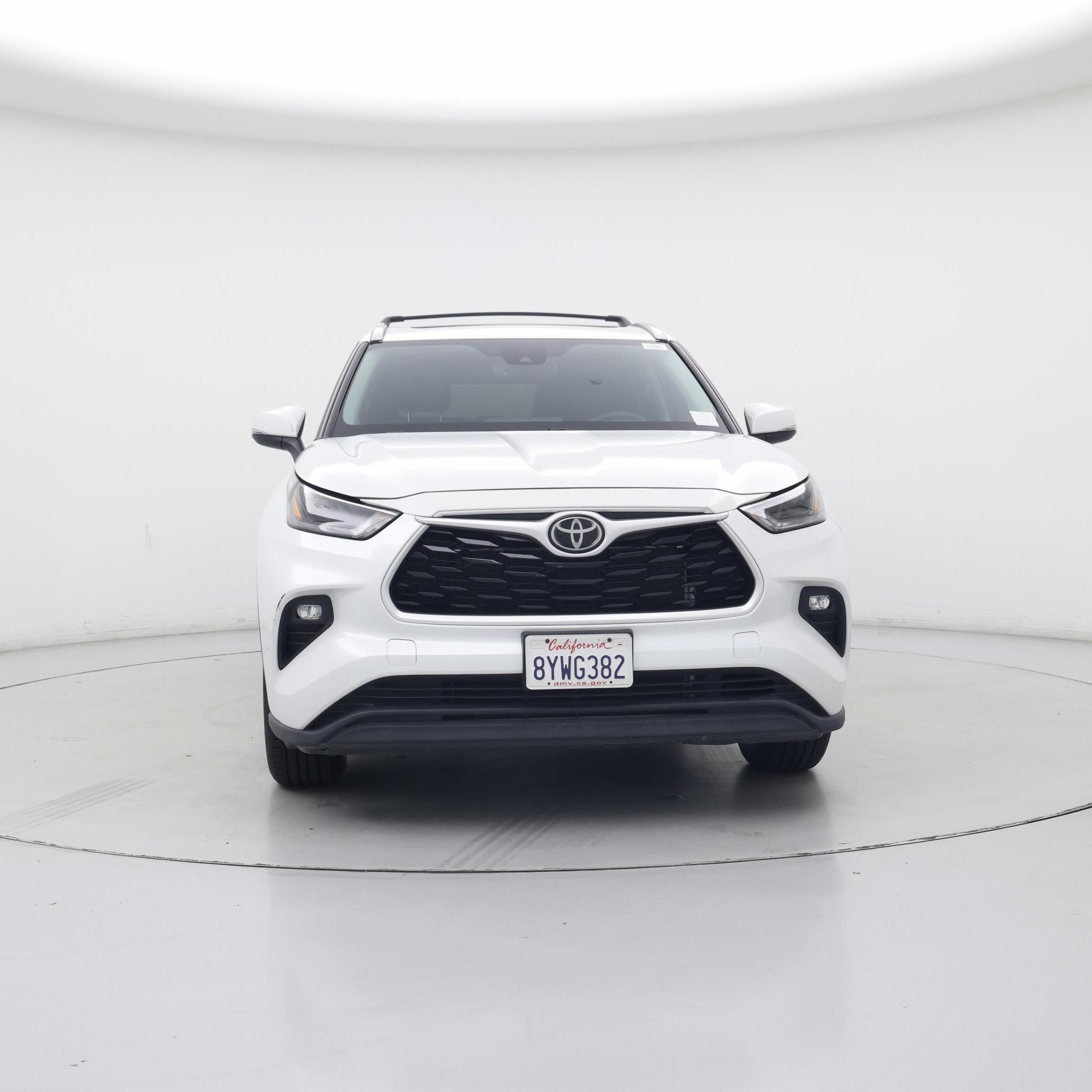Thumbnail: 2022 Toyota Highlander - 5