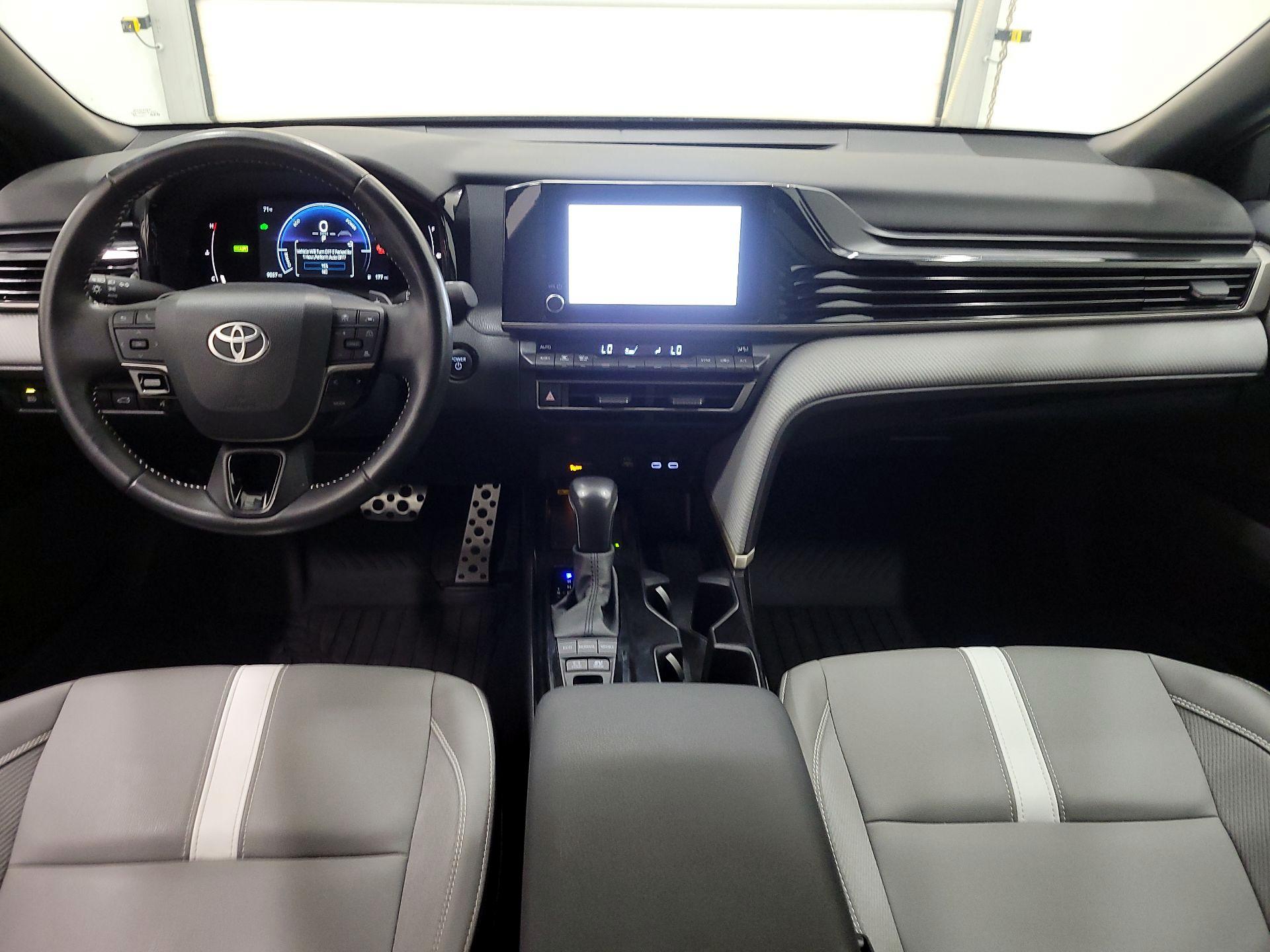 Thumbnail: 2025 Toyota Camry - 9
