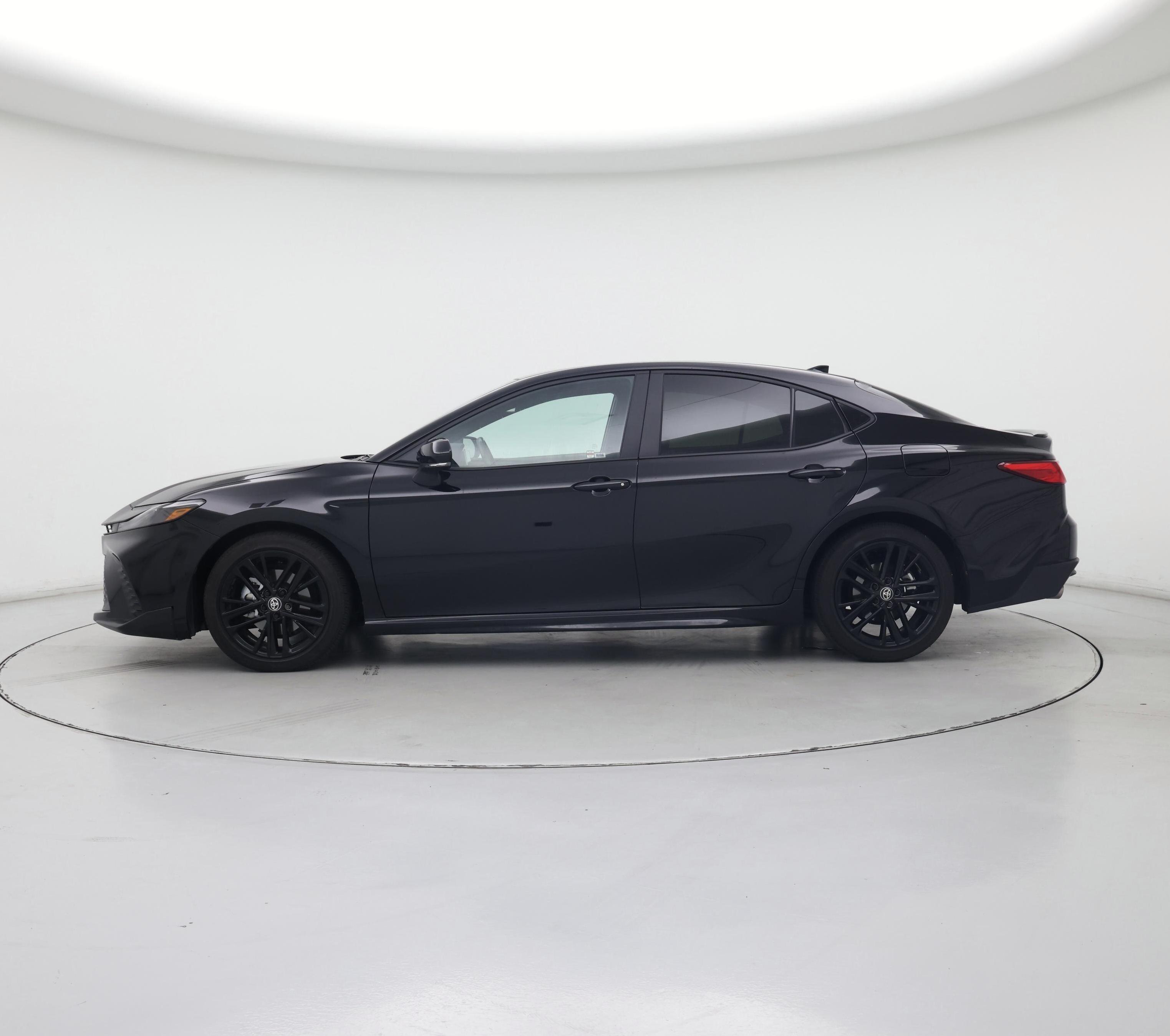 Thumbnail: 2025 Toyota Camry - 3