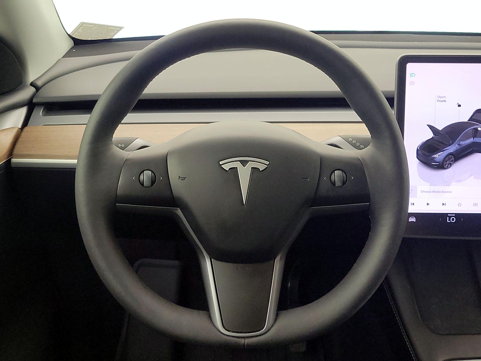 Thumbnail: 2024 Tesla Model Y - 10