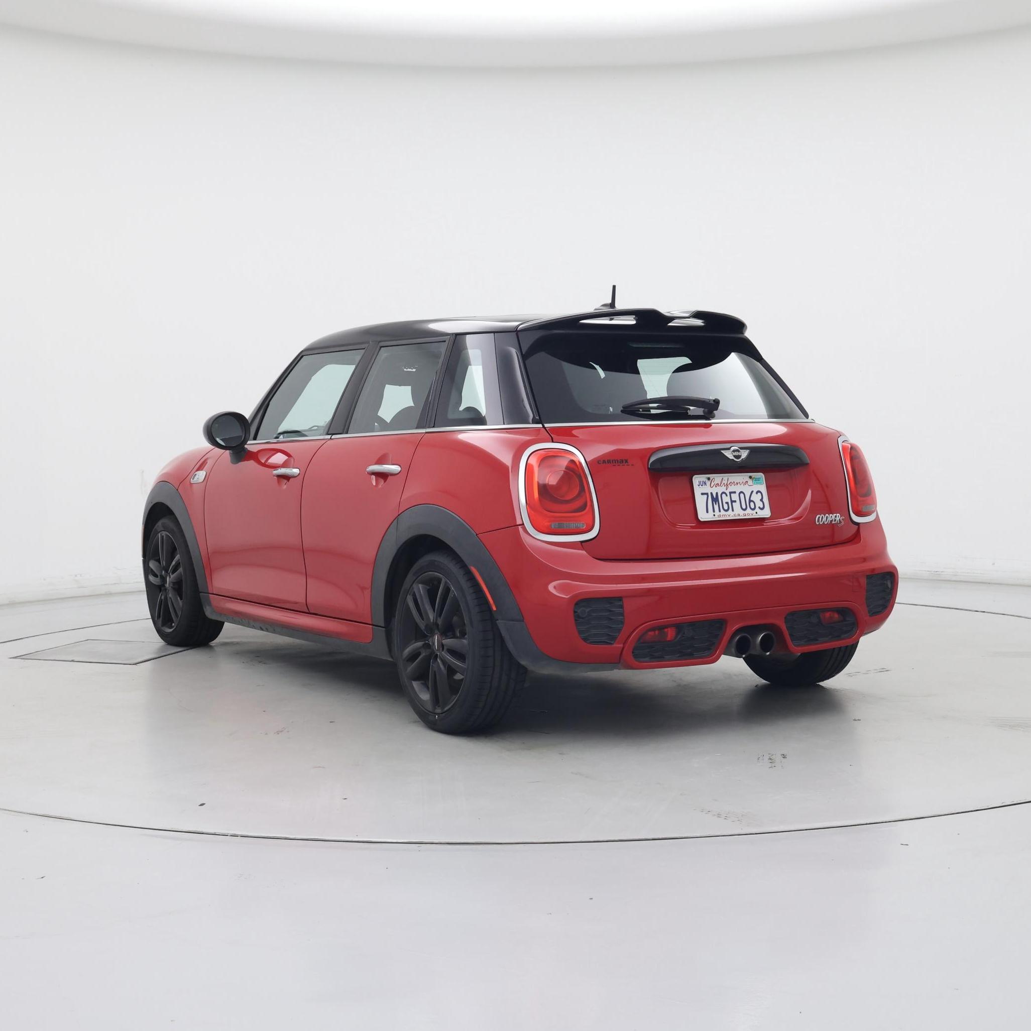 Thumbnail: 2015 MINI Cooper Hardtop - 2