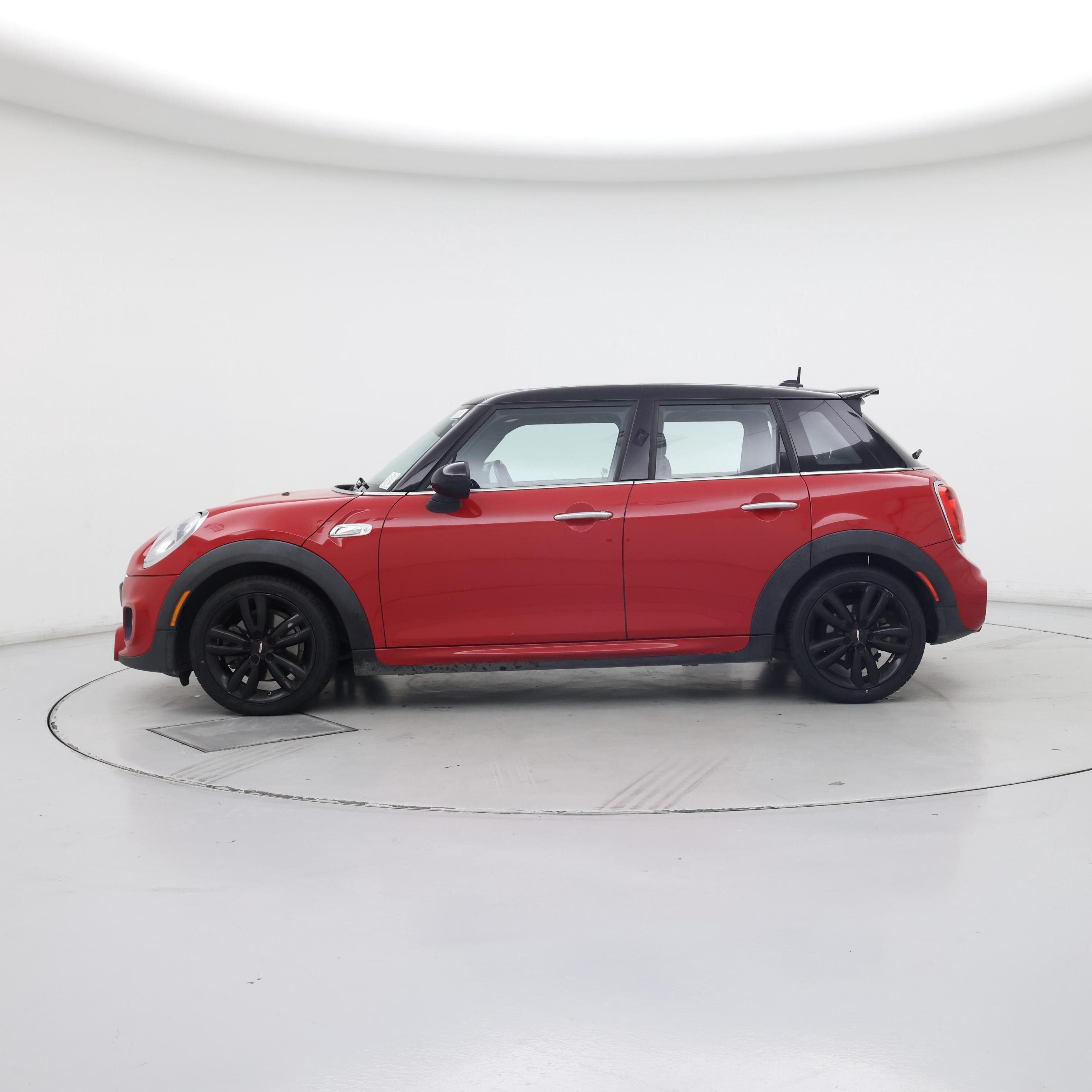Thumbnail: 2015 MINI Cooper Hardtop - 3