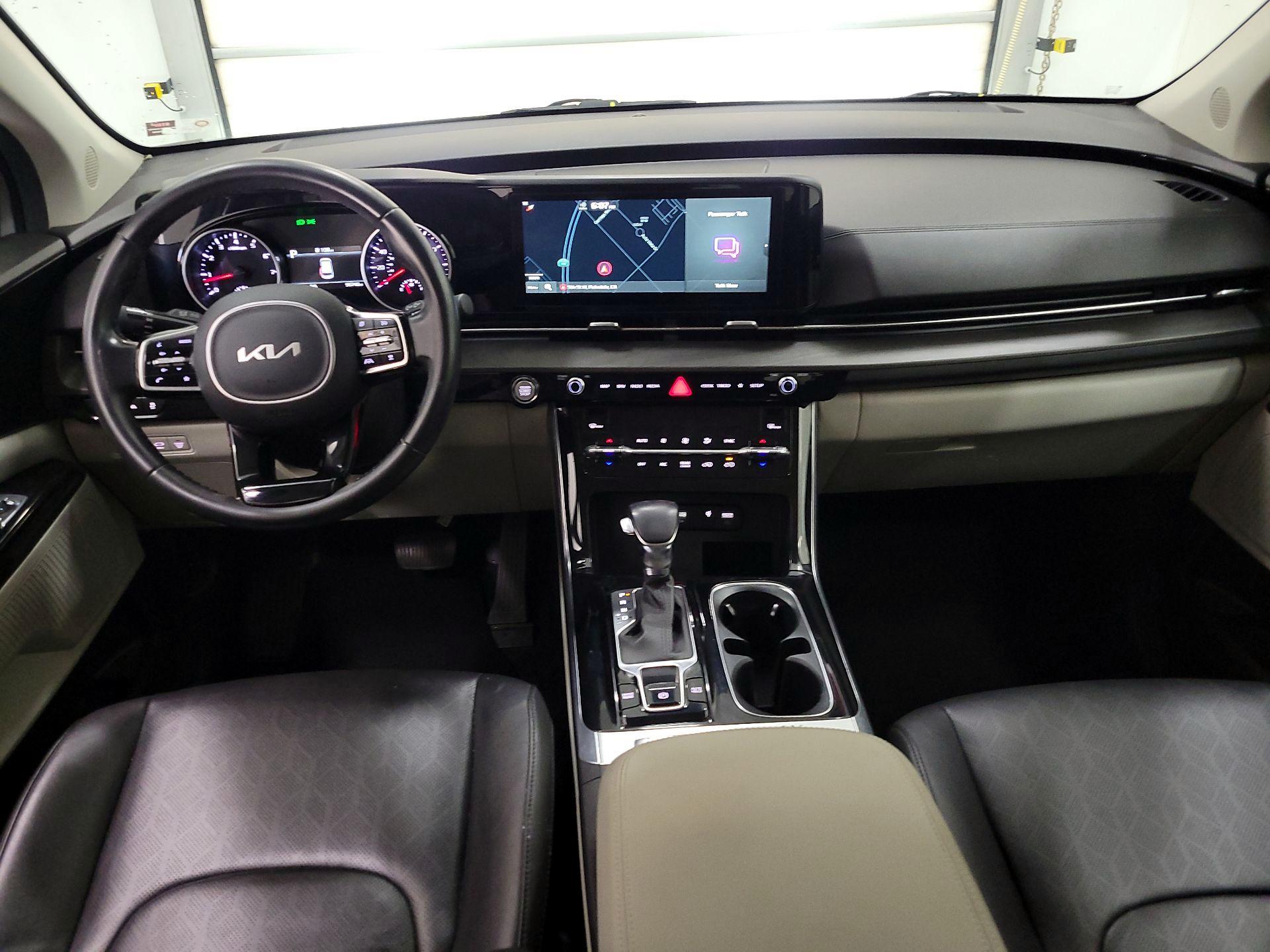 Thumbnail: 2022 Kia Carnival - 8