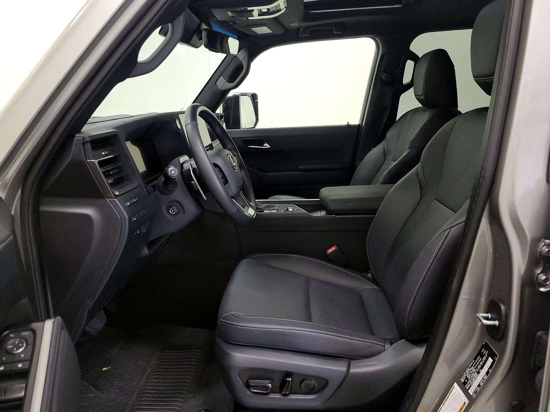 Thumbnail: 2025 Lexus GX - 11