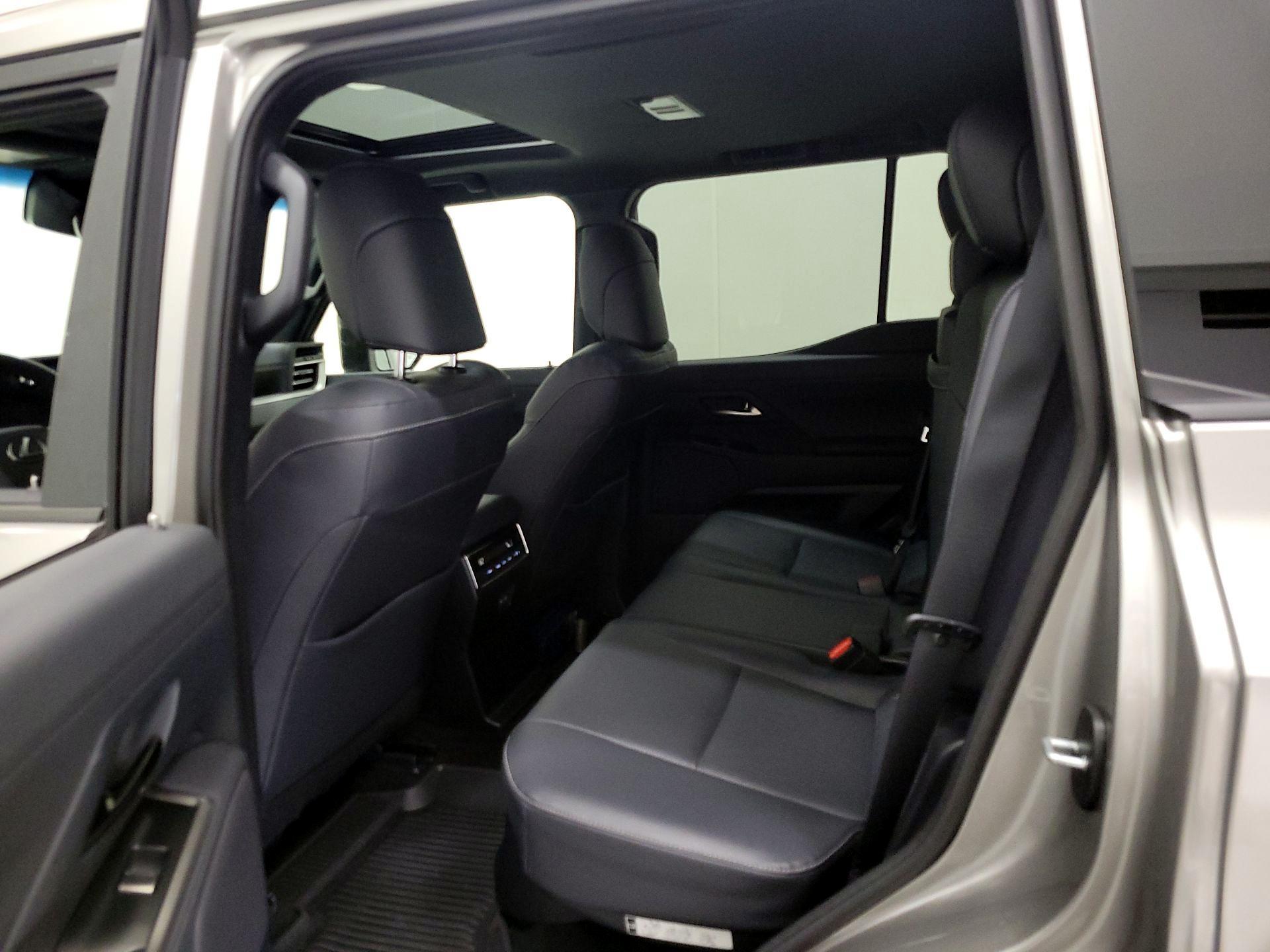 Thumbnail: 2025 Lexus GX - 20