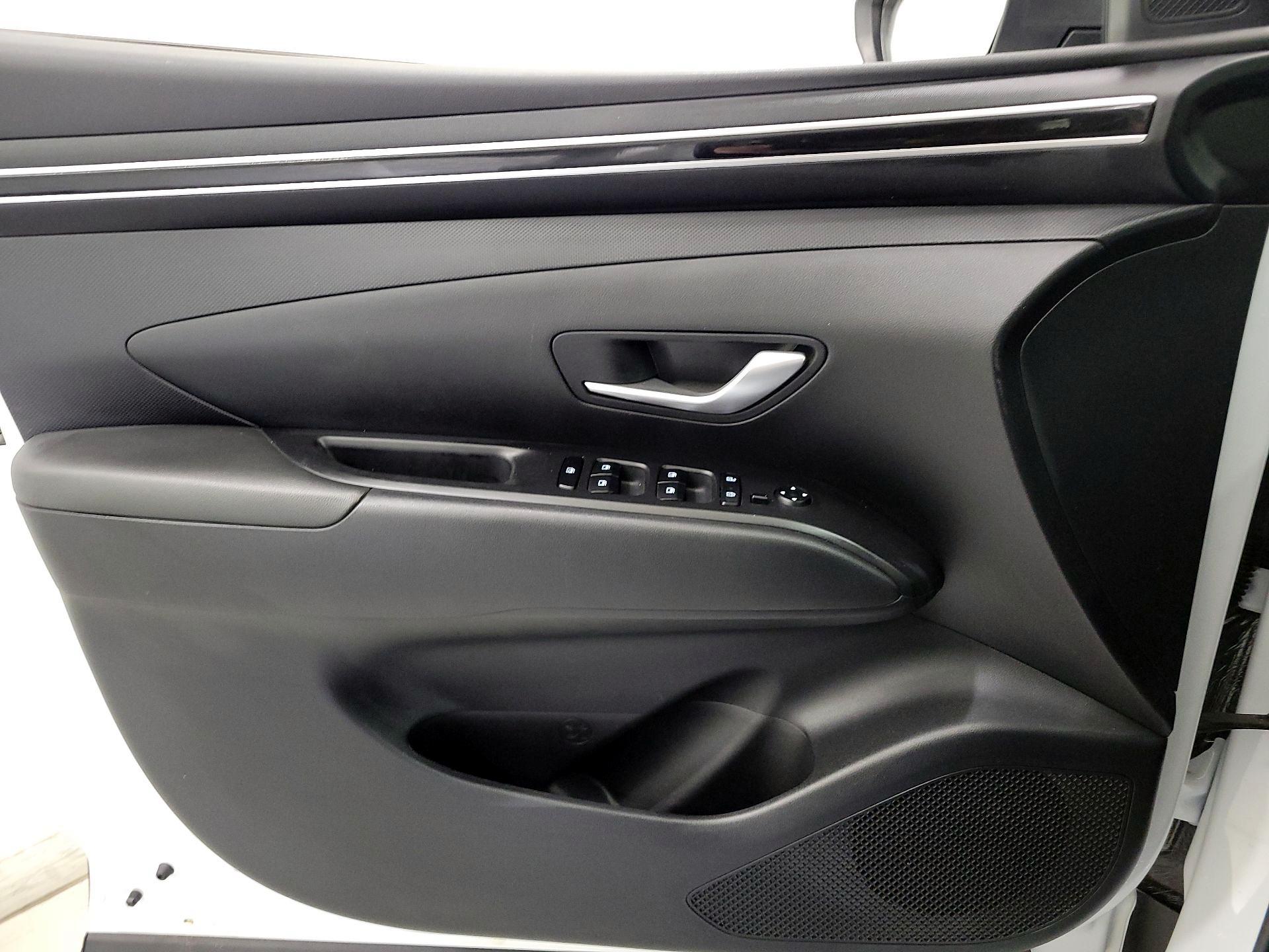 Thumbnail: 2022 Hyundai Tucson - 12